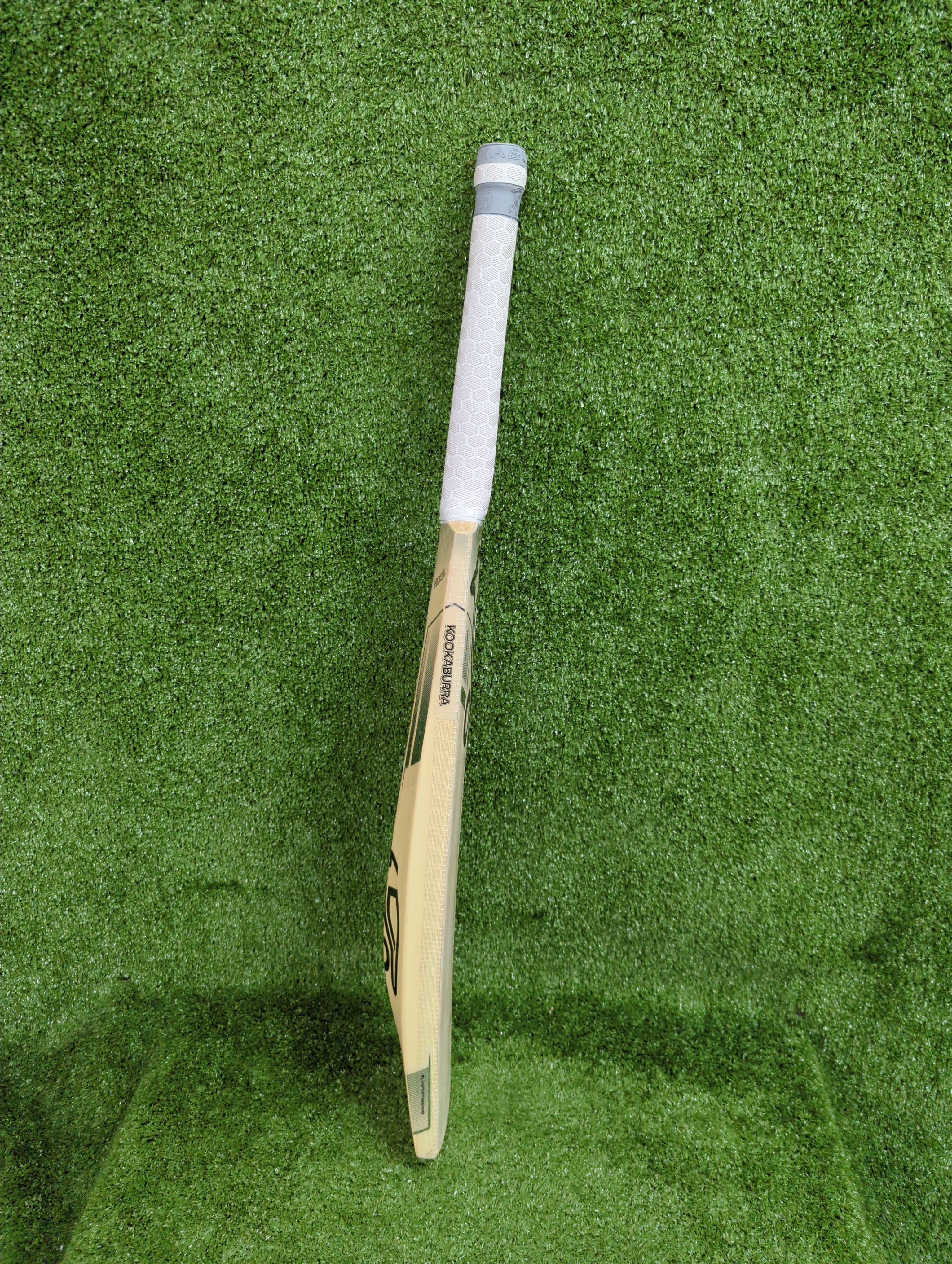 Kookaburra Nickel 6.5 Harrow English Willow Cricket Bat