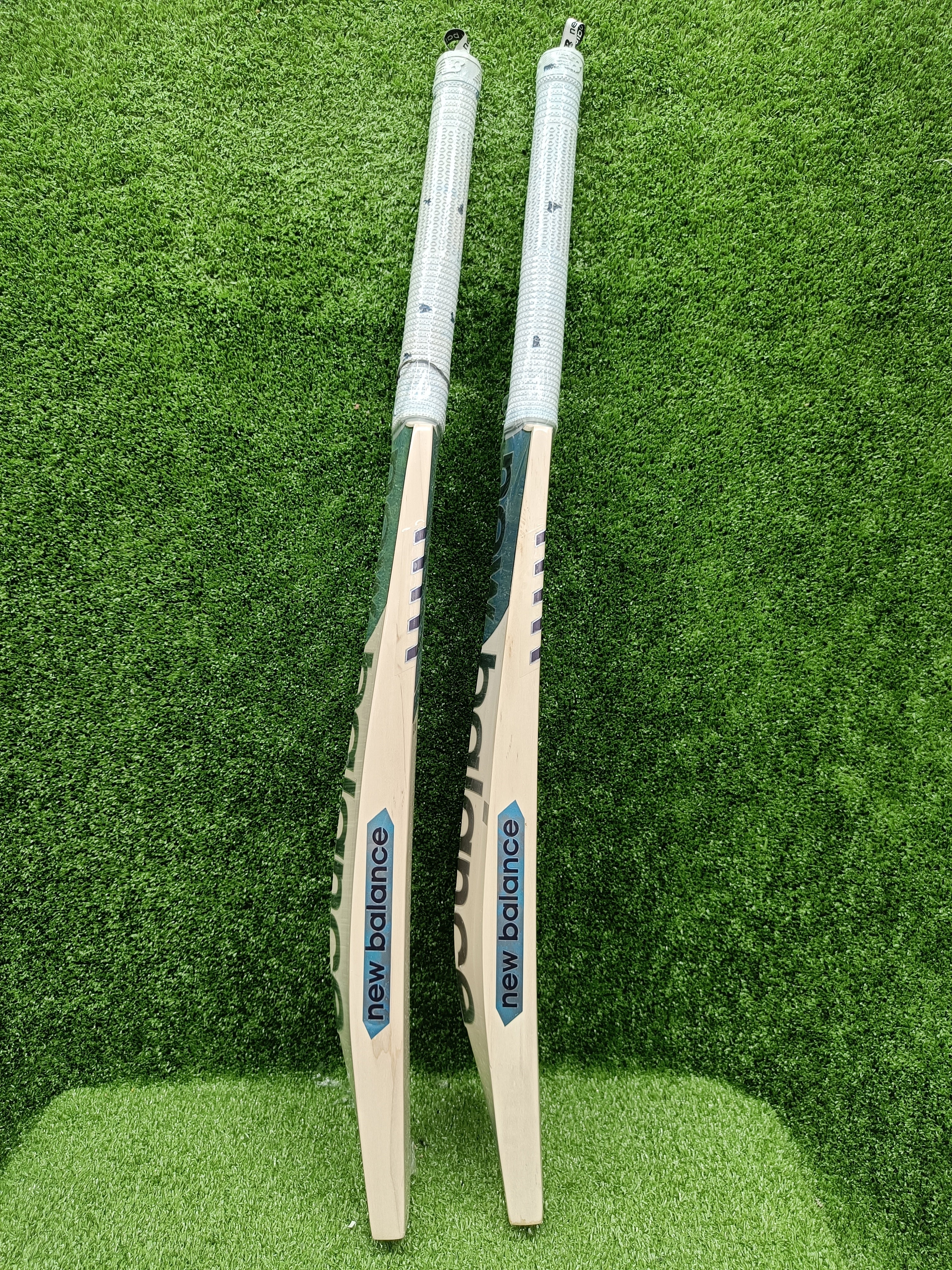 NB DC 590 English Willow Cricket Bat