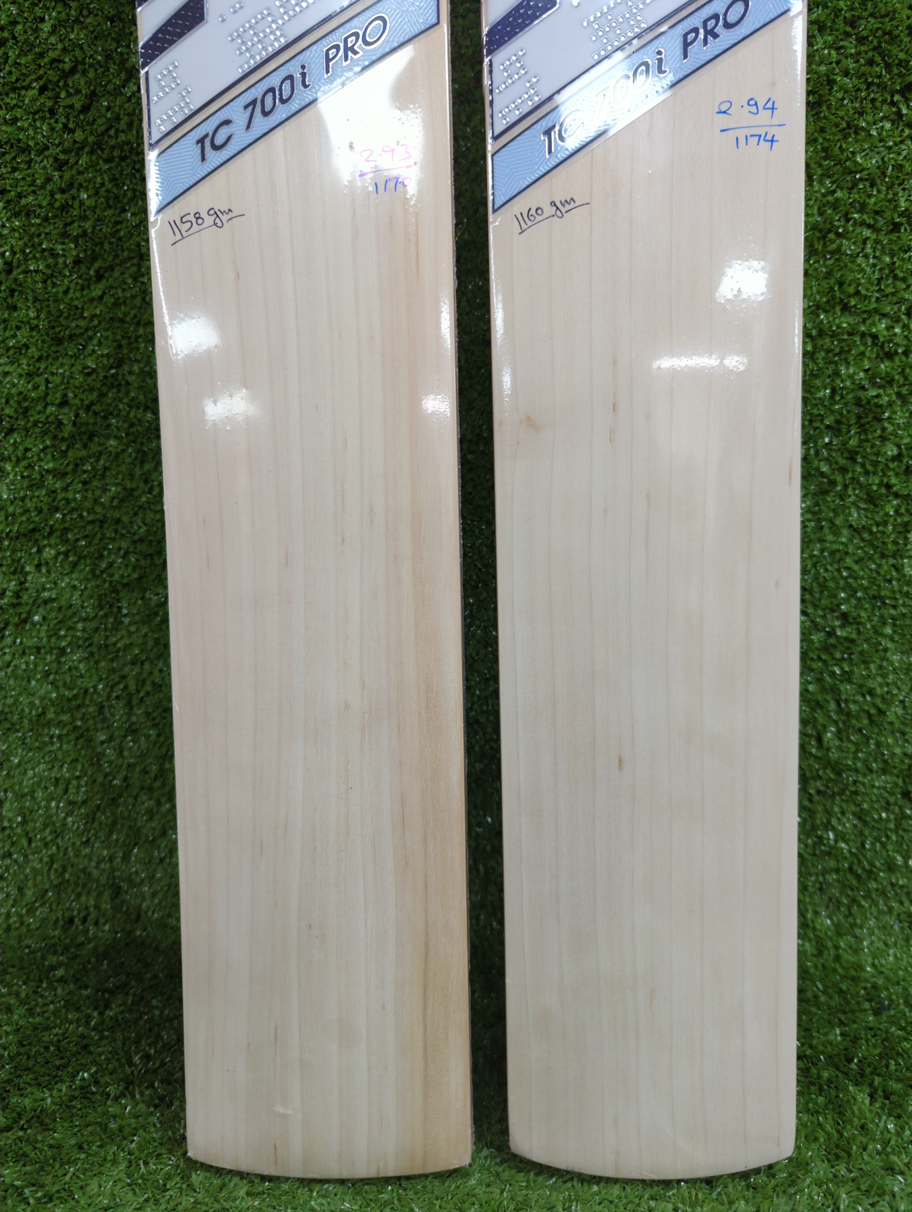 NB TC 700I Pro Adult English Willow Cricket Bat