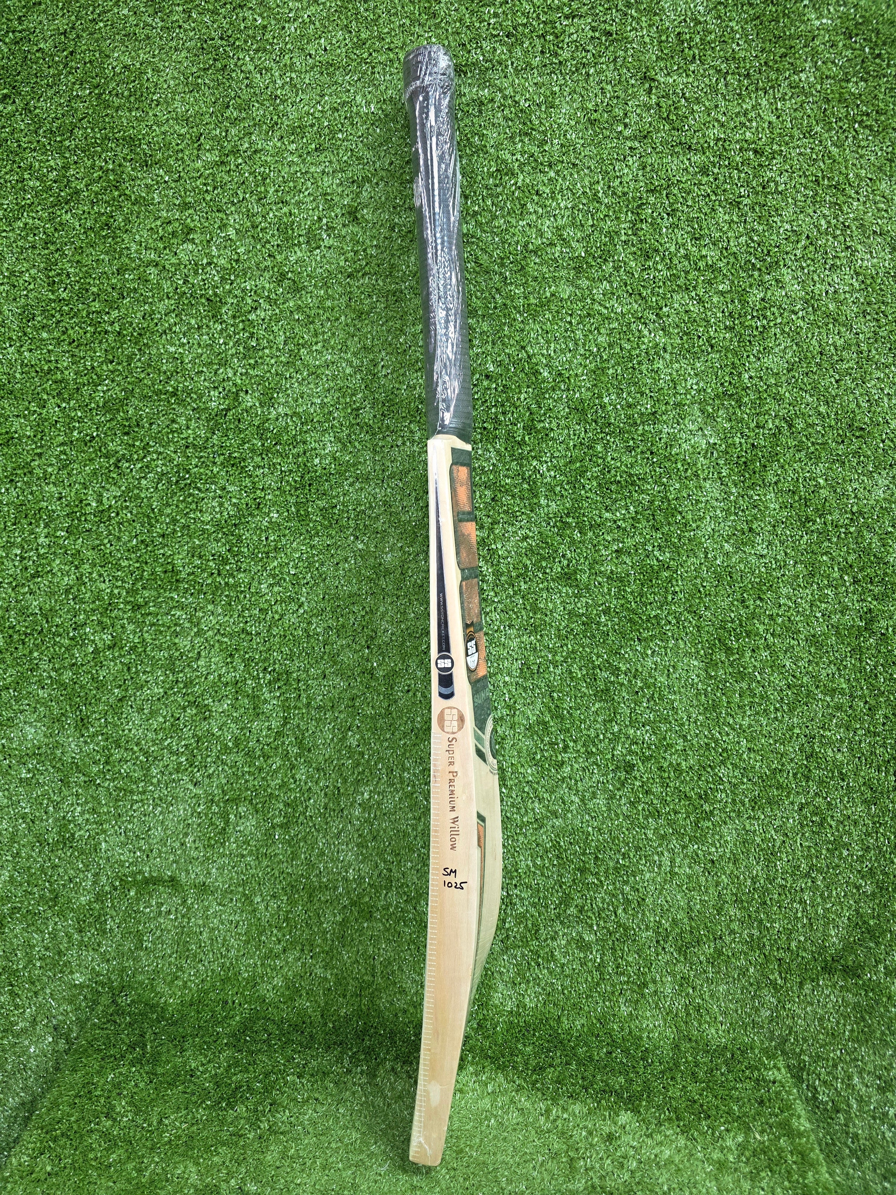 SS RINKU SINGH Super Premium Kashmir Willow Cricket Bat (Bronze)