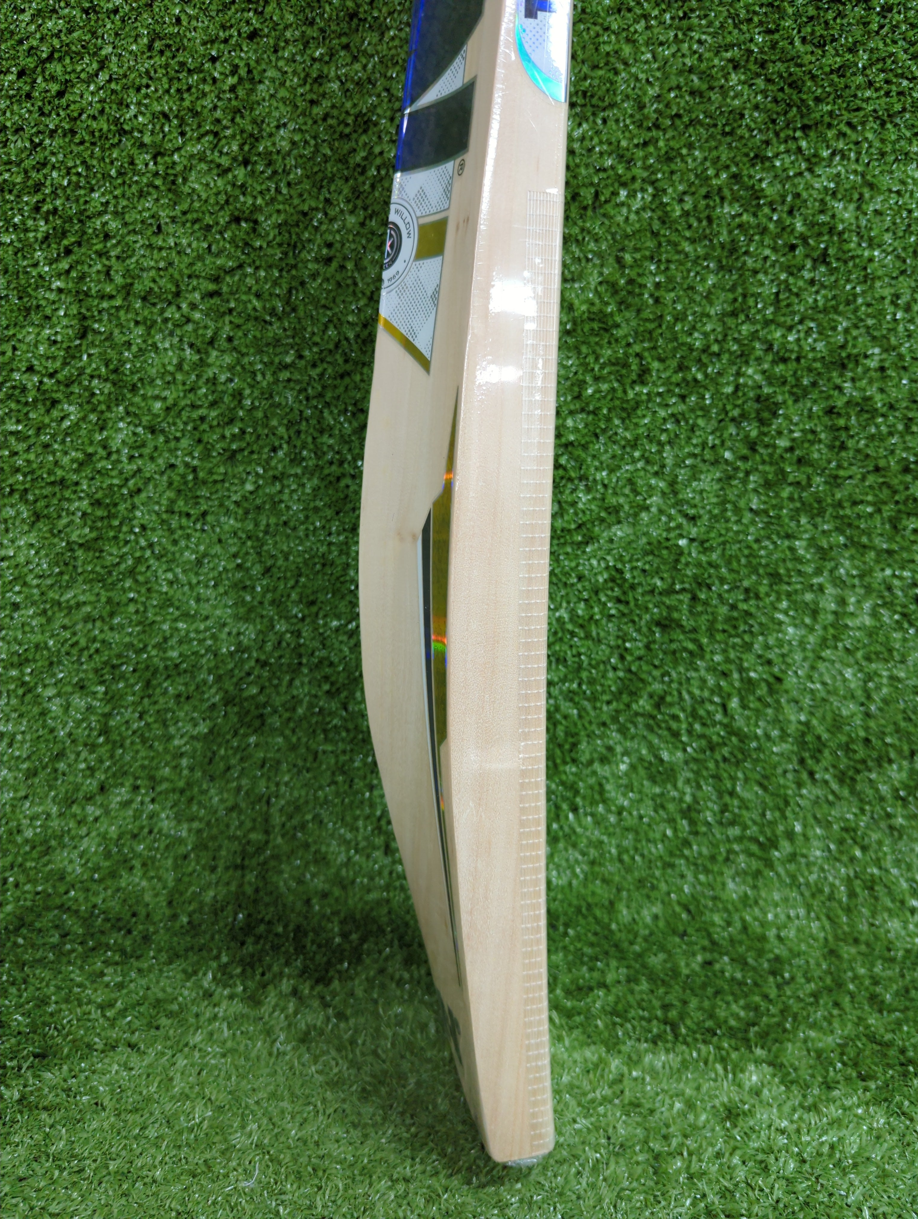 SS TON Dhoni Thala Premium Kashmir Willow Cricket Bat