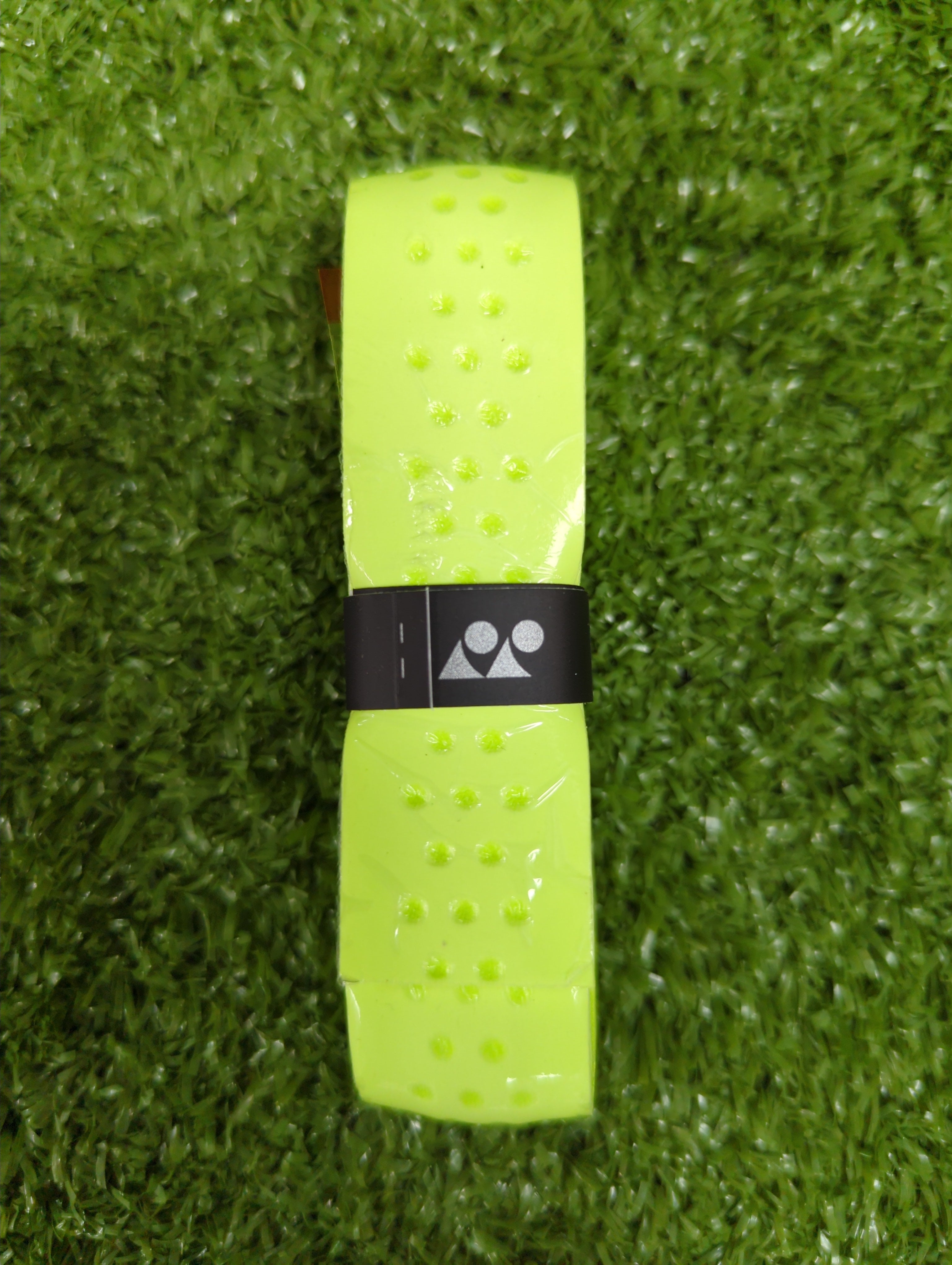 Yonex Aerocush ARC 9900E Racket Grip by Yonex - packaging view - TopCricketStore