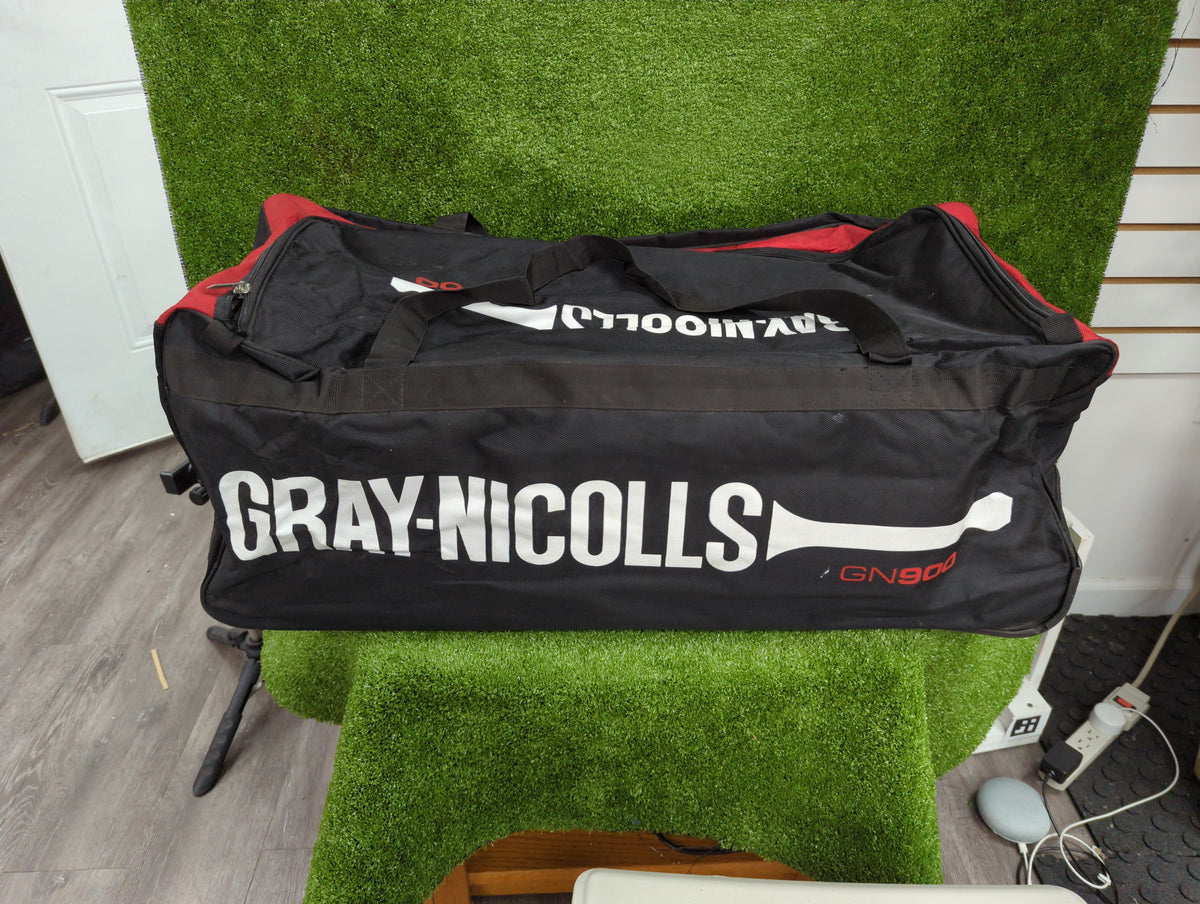 Gray-Nicolls 900 Wheelie Cricket Kit Bag GN