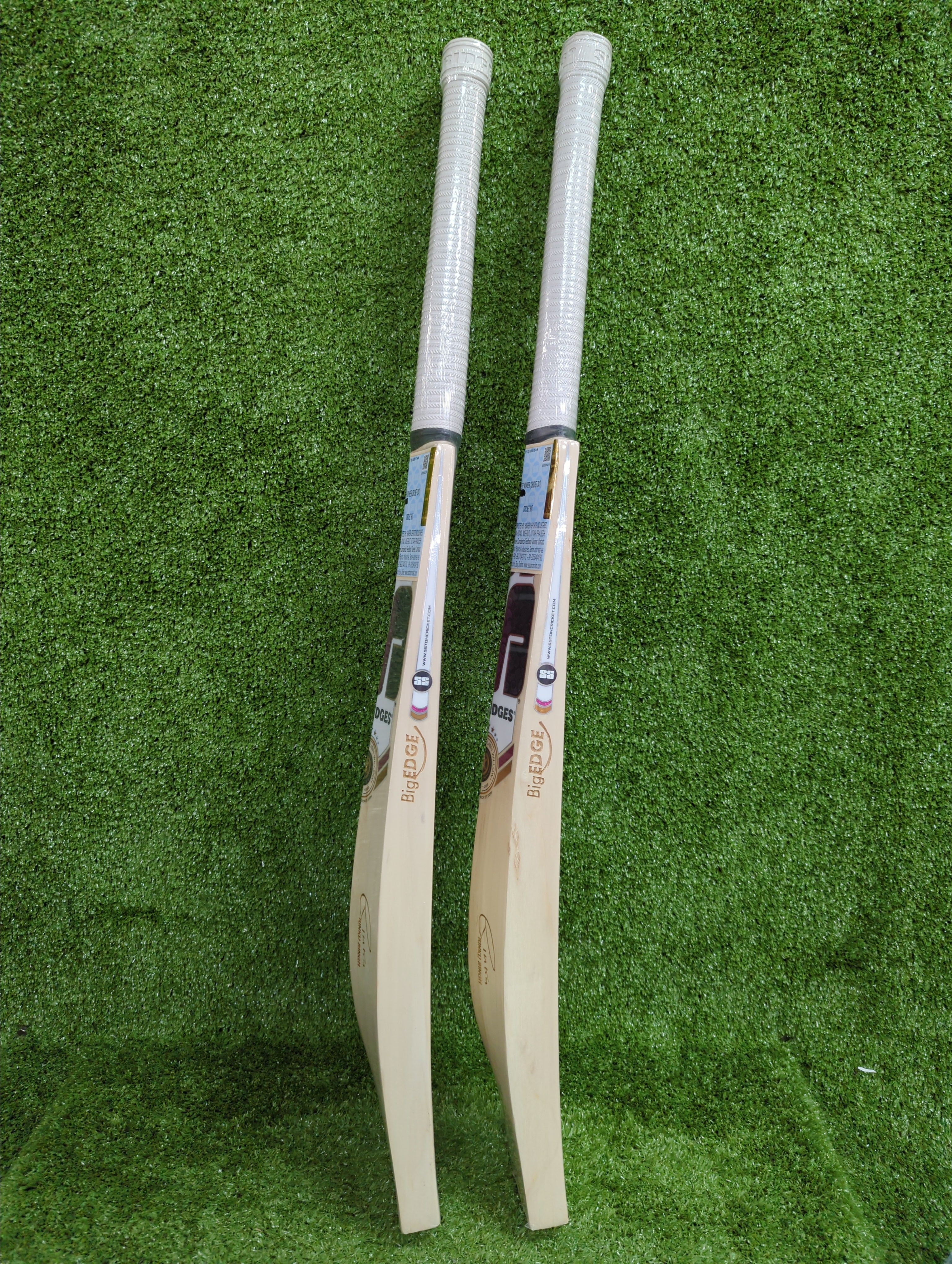 SS Player 2000 English Willow Cricket Bat (Pink Sticker) - Rinku Singh