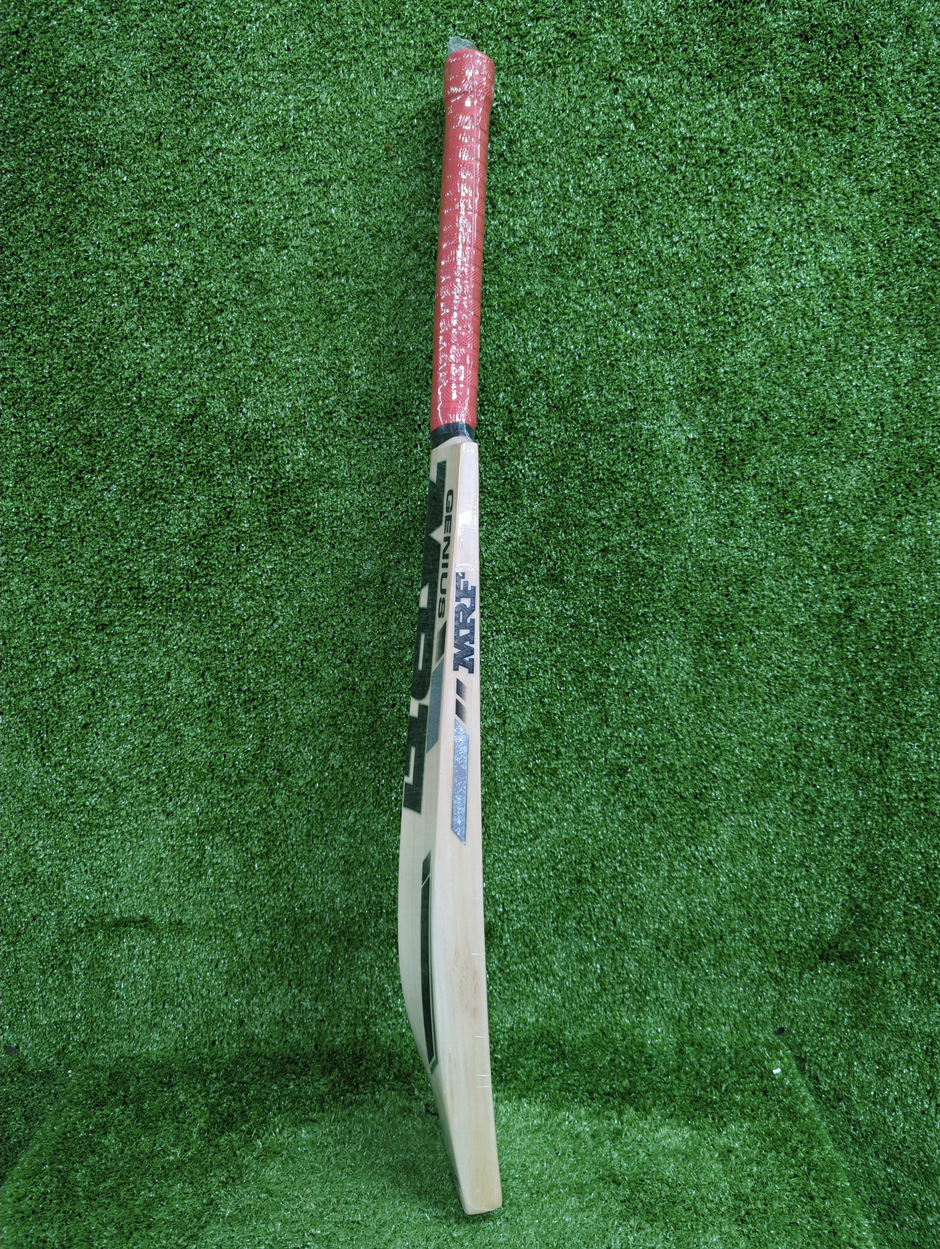 MRF Genius Majestic GILL 77 English Willow Cricket Bat