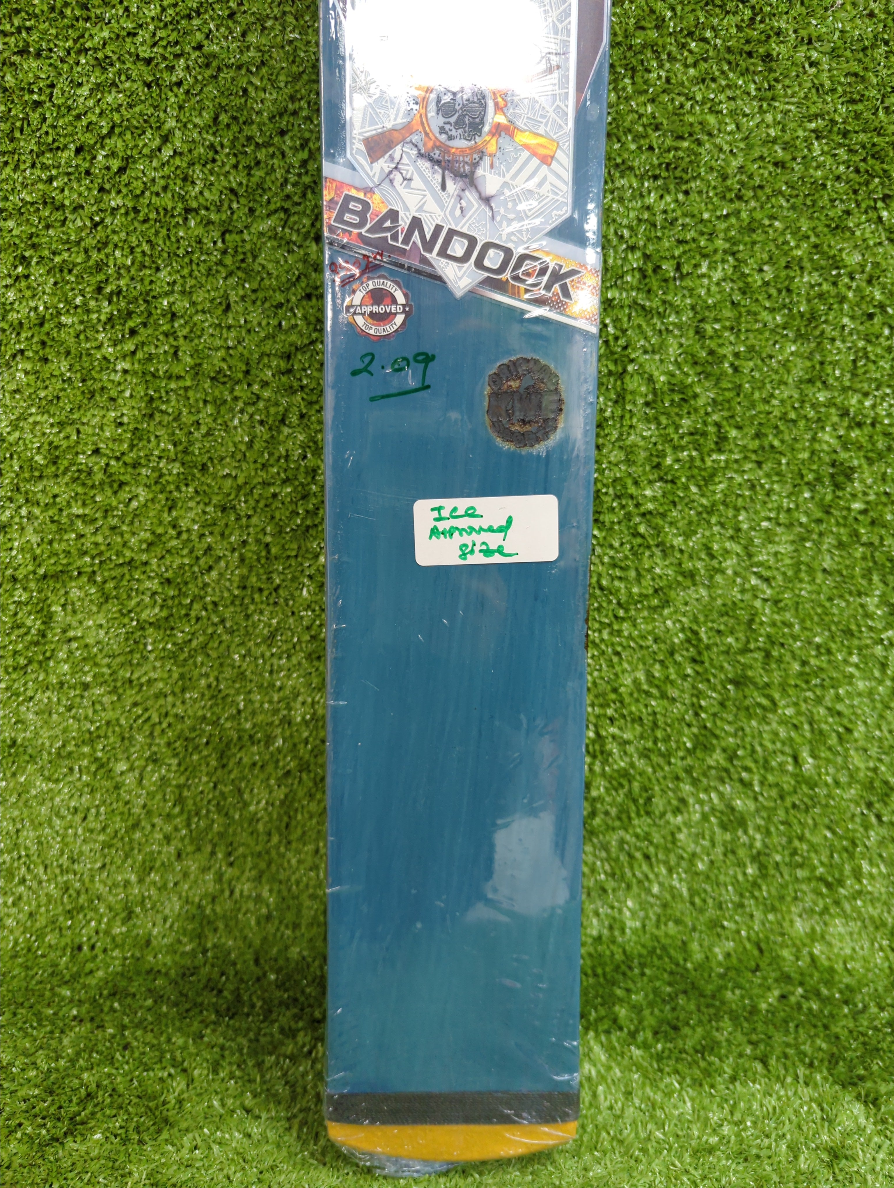 Bandook Blue - Players Edition Scoop Bats (2 holes, 4 Scoops - 33.5 Inches Height) ICC APPROVED