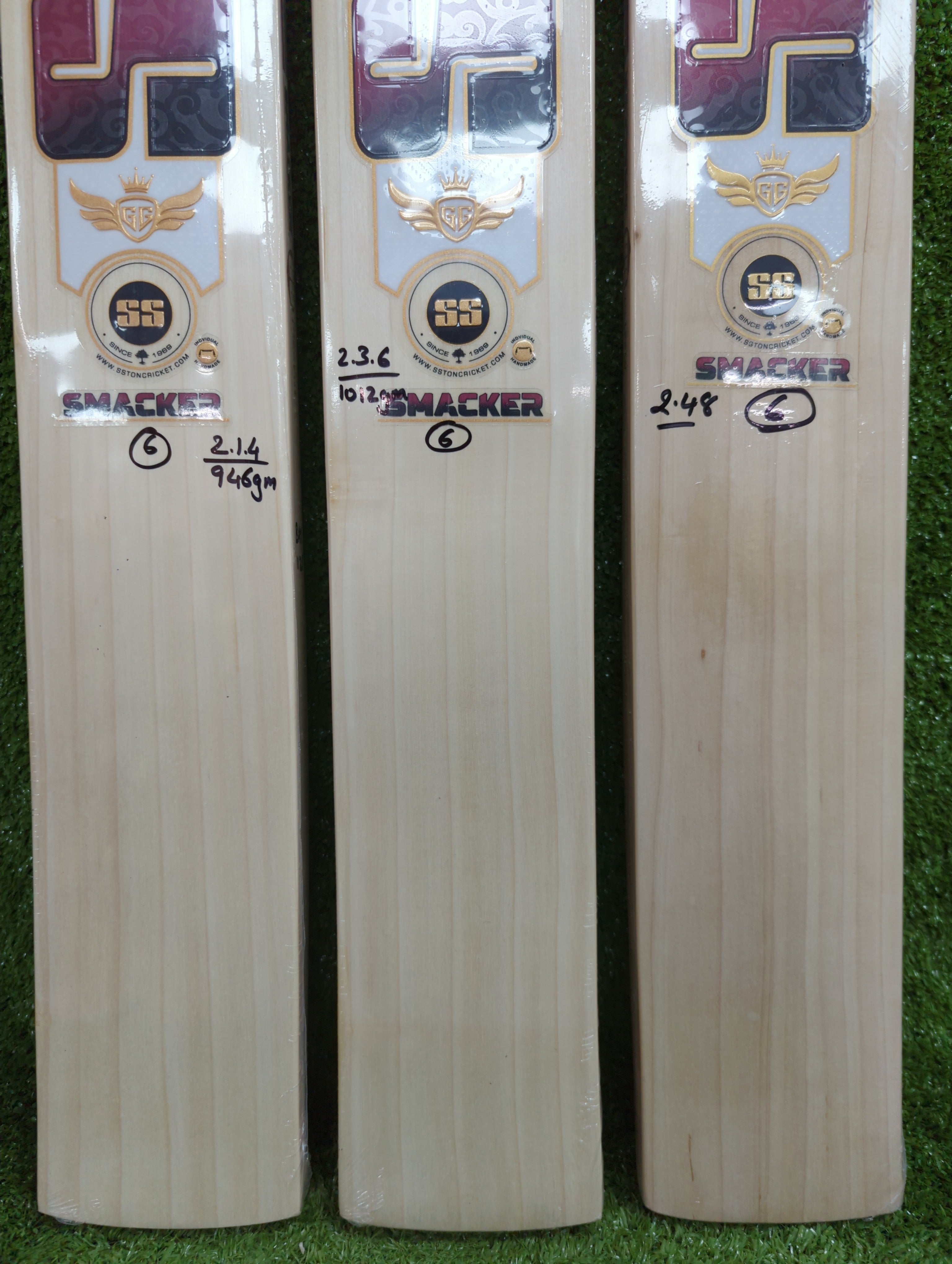 SS GG Smacker Junior / Youth Cricket Bat (Red Sticker)