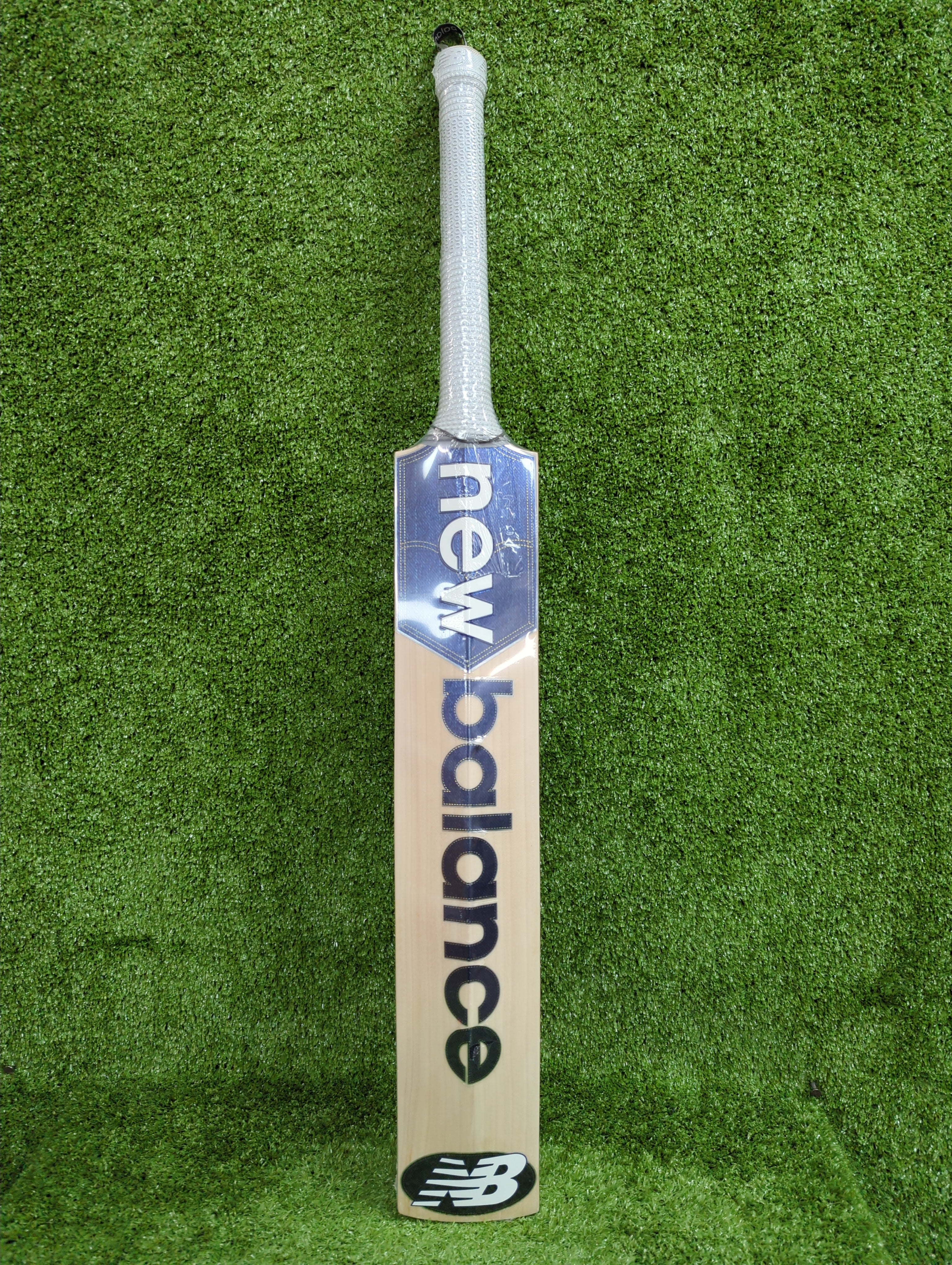 NB DC 700i Max English Willow Cricket Bat