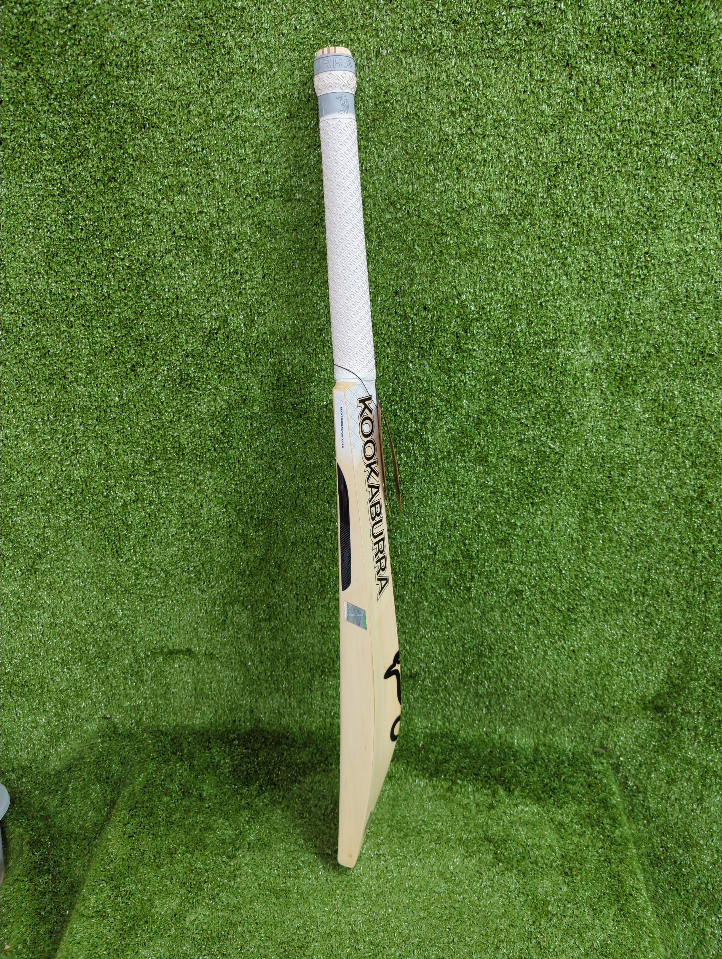 Kookaburra Ghost 5.1 English Willow Cricket Bat