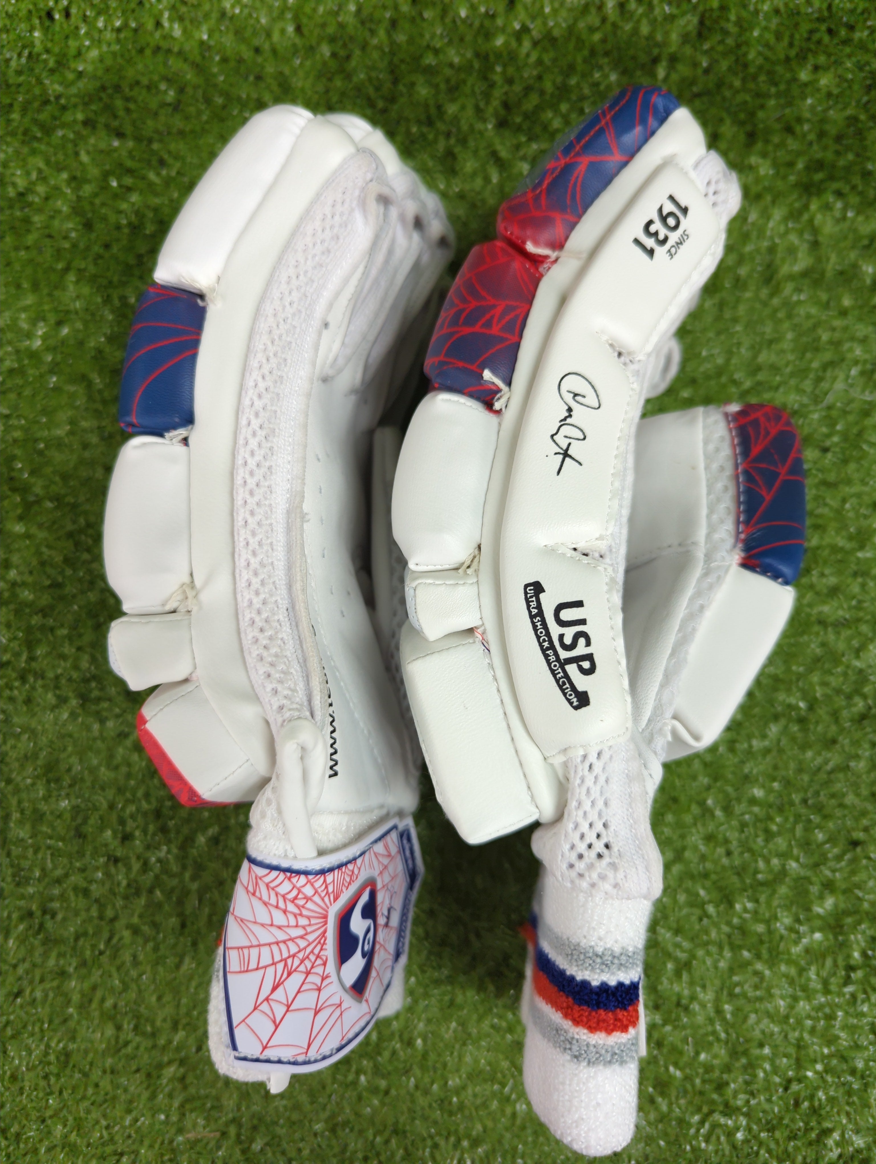 SG RP Lite Cricket Batting Gloves (Red)