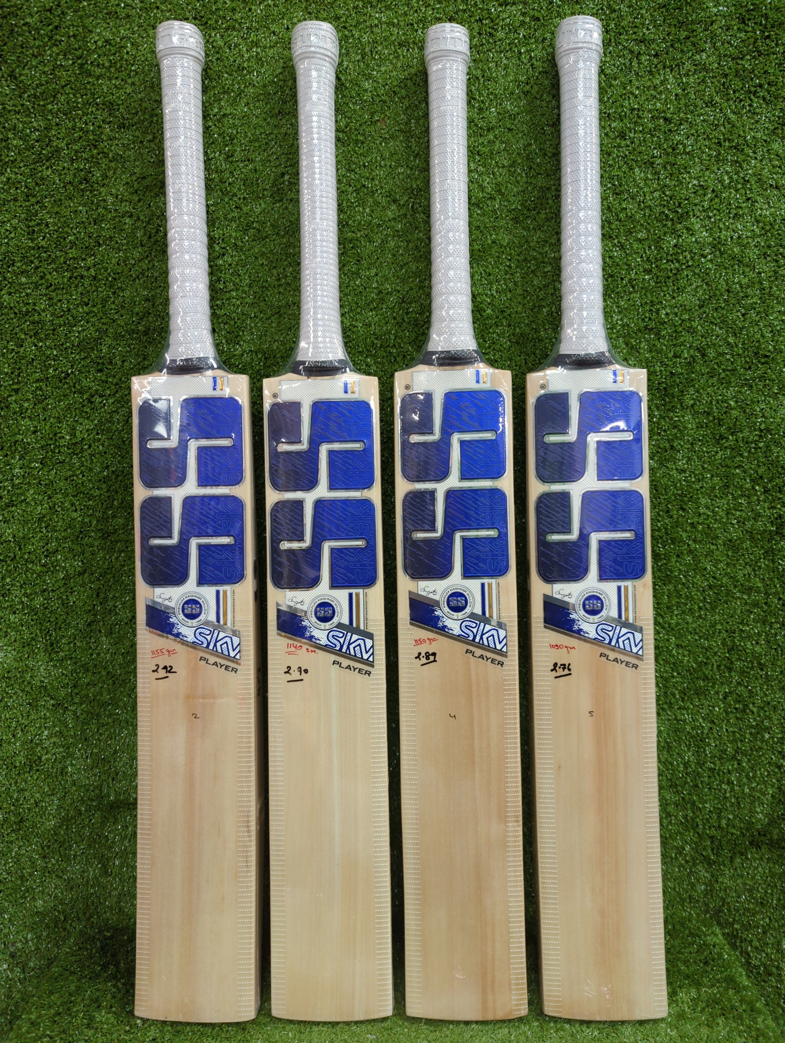 SS Sky Players Kashmir Willow Cricket Bat