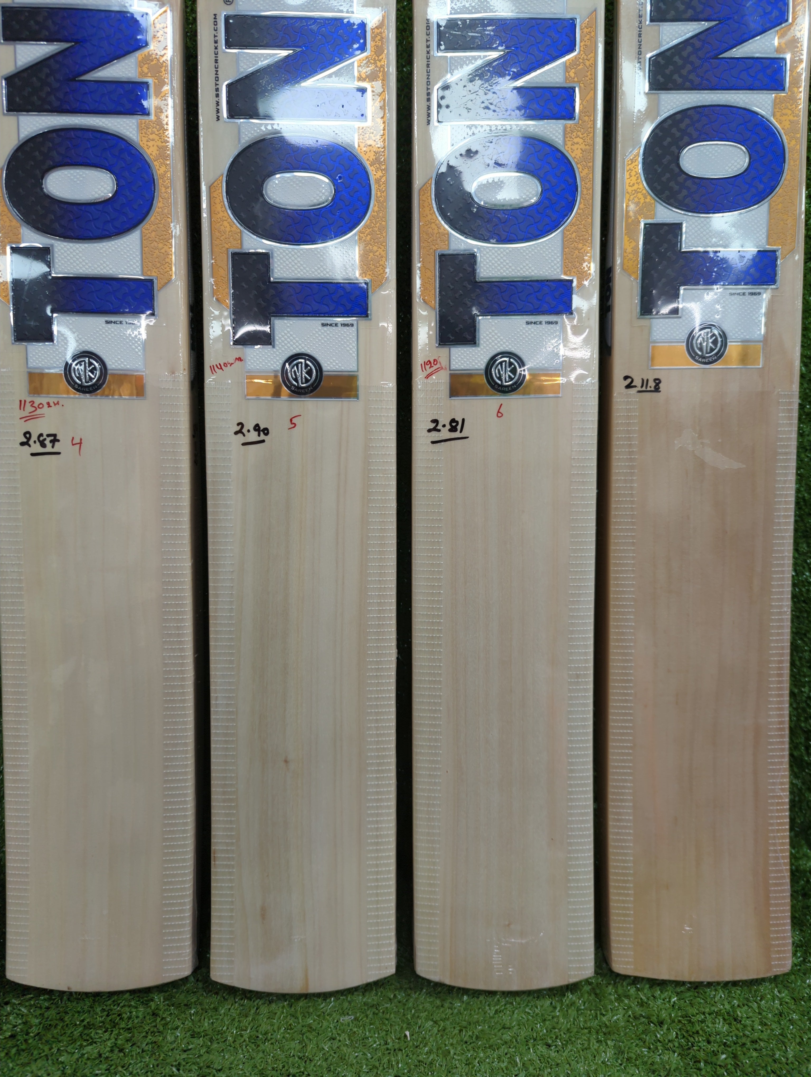 SS TON Dhoni Players Premium Kashmir Willow Cricket Bat
