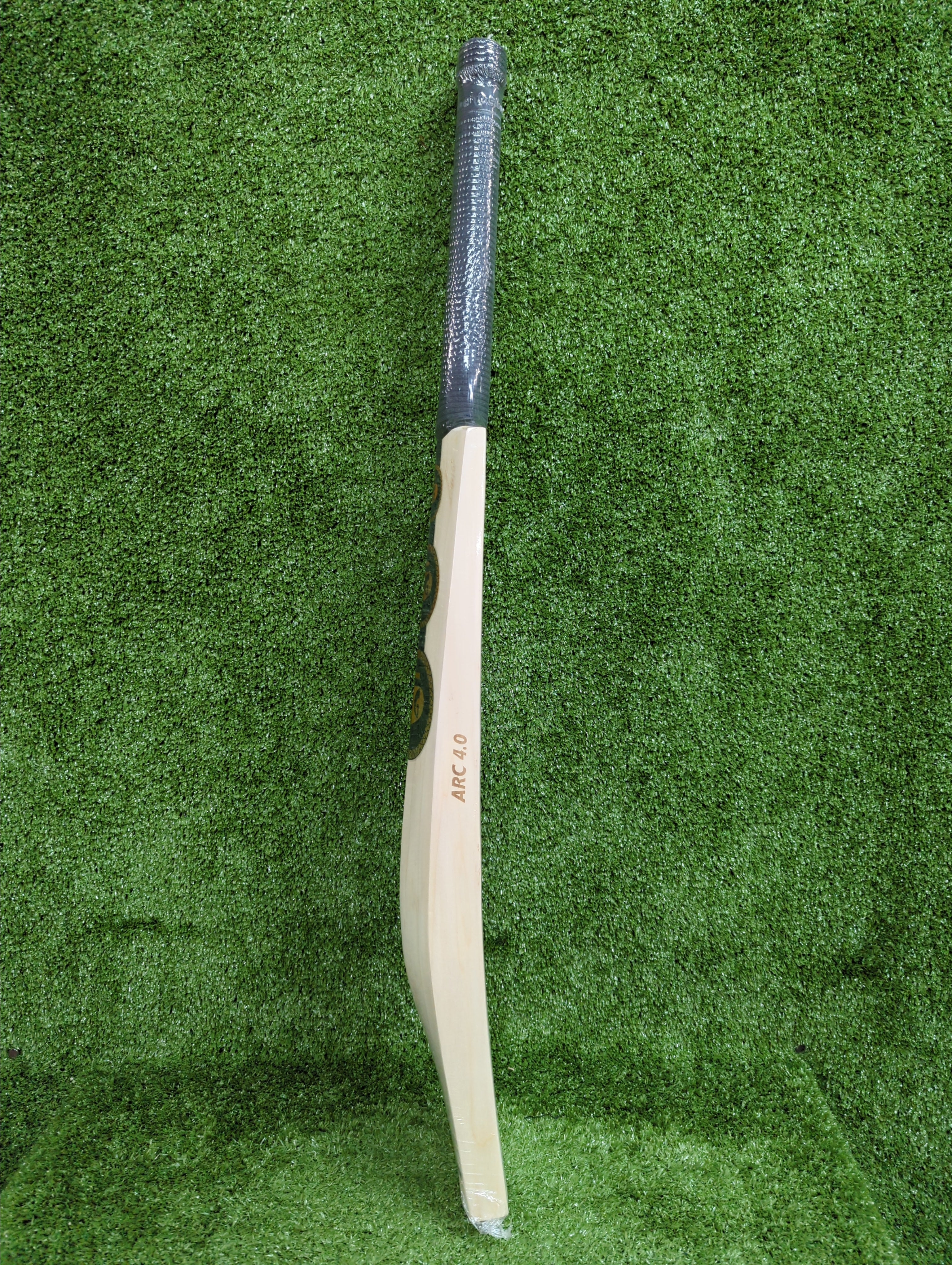 SG King Cobra Arc 4.0 English Willow Cricket Bat