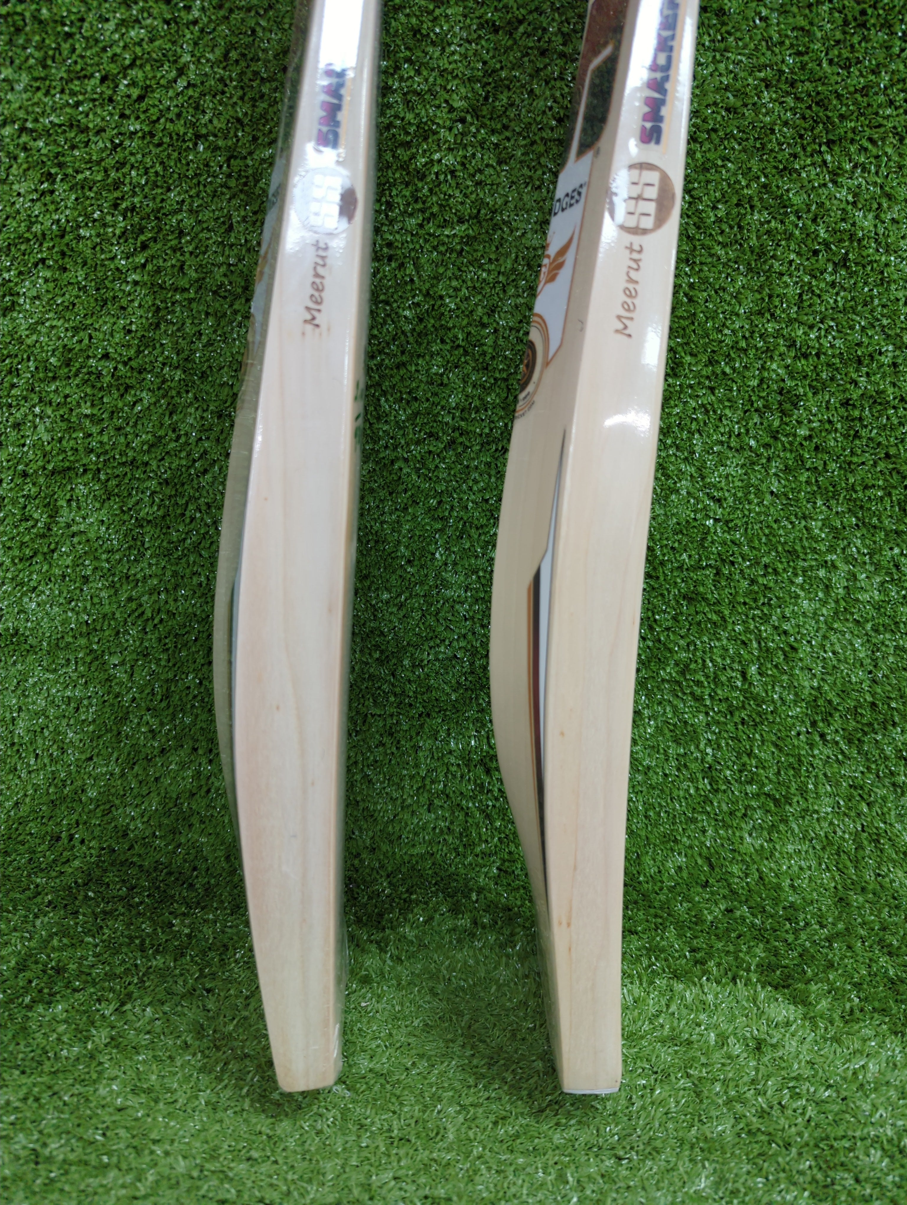 SS GG Smacker Junior / Youth Cricket Bat (Red Sticker)