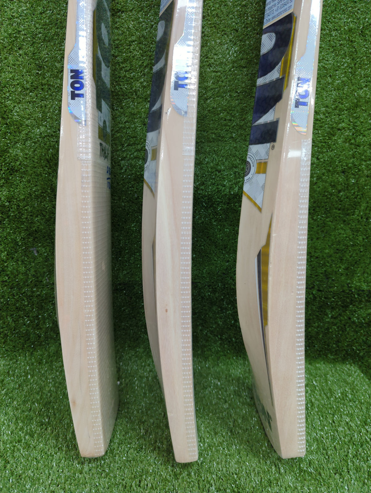 SS TON Dhoni Thala Premium Kashmir Willow Cricket Bat by SS - close-up detail - TopCricketStore