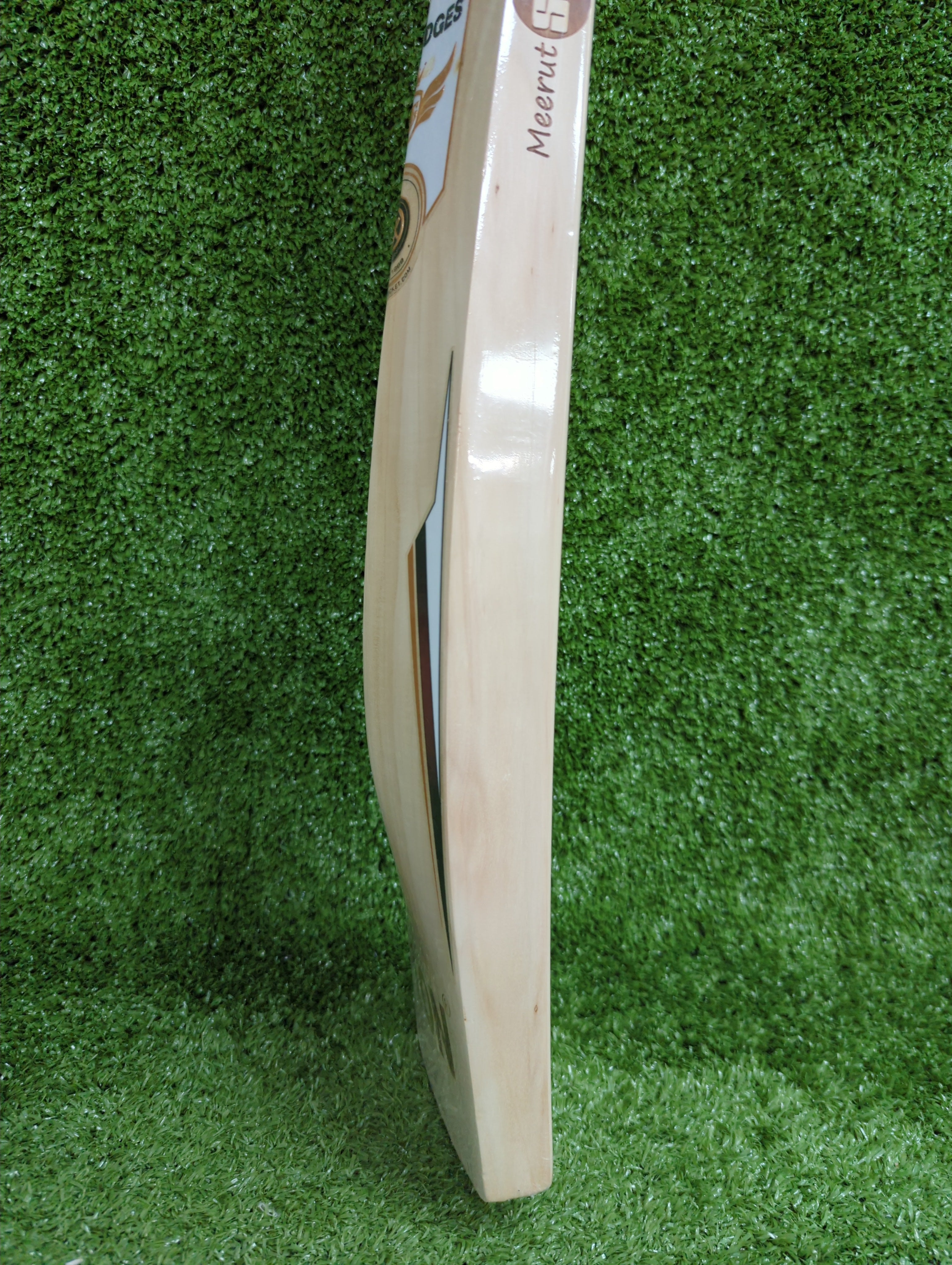 SS GG Smacker Youth Harrow English Willow Cricket Bat (Red Sticker)