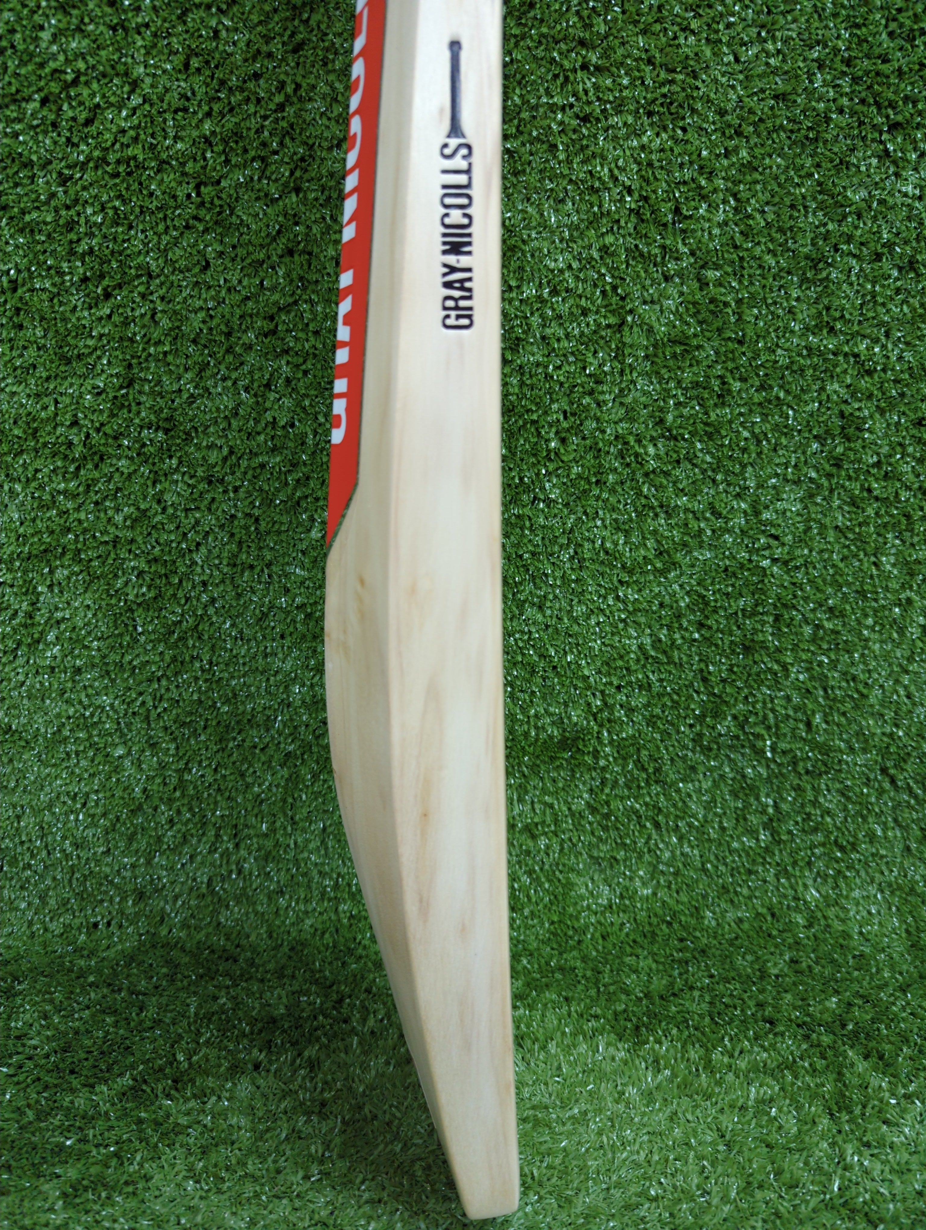 Gray-Nicolls Classic Ultimate Range Youth Harrow English Willow Cricket Bat