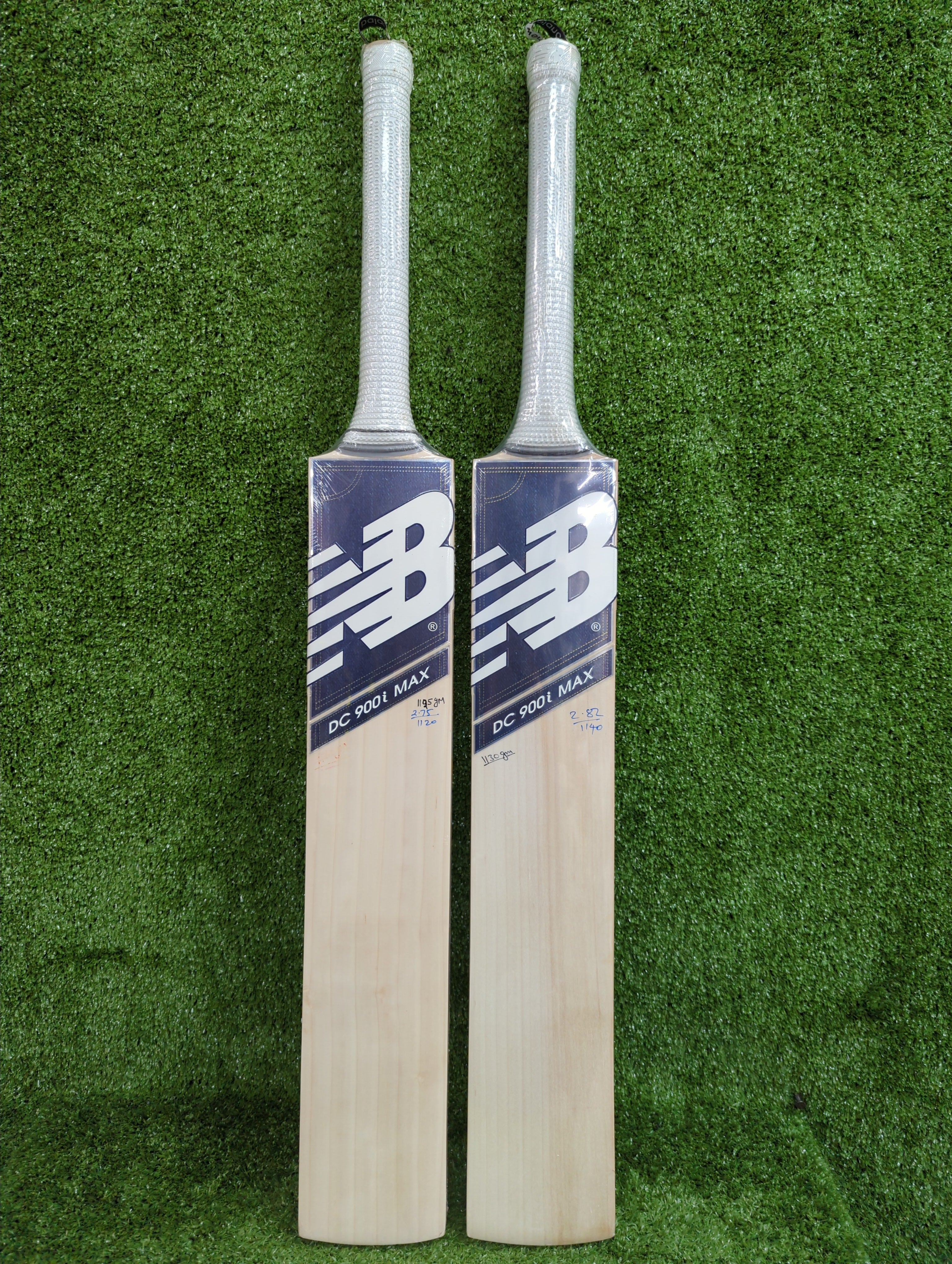 NB DC 900I Max Adult English Willow Cricket Bat