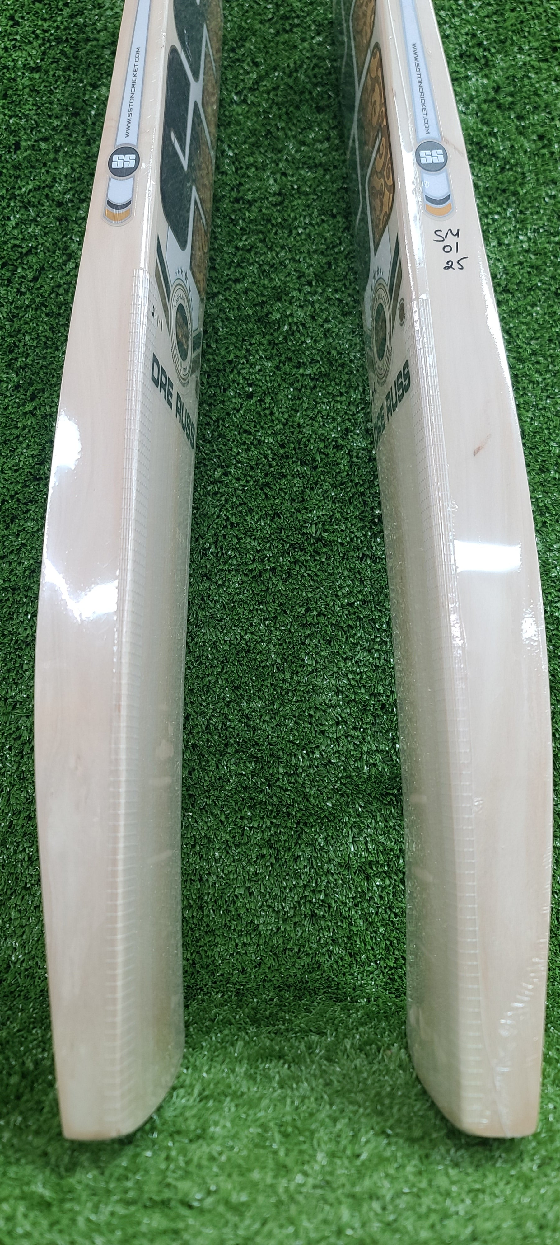 SS DRE RUSS (Andre Russell) Kashmir Willow Cricket Bat by SS - side view - TopCricketStore