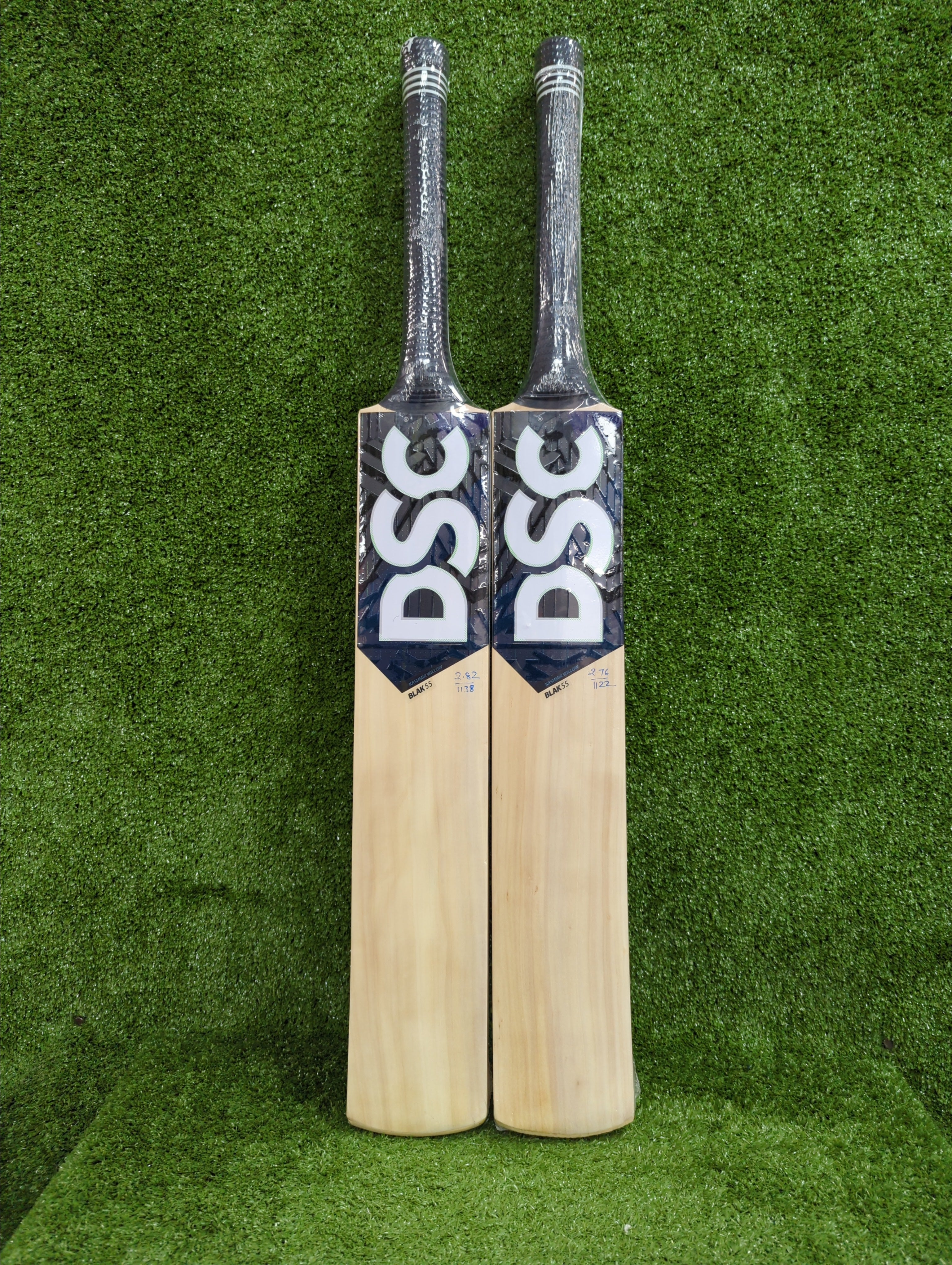 DSC BLAK 55 Adult Kashmir Willow Cricket Bat