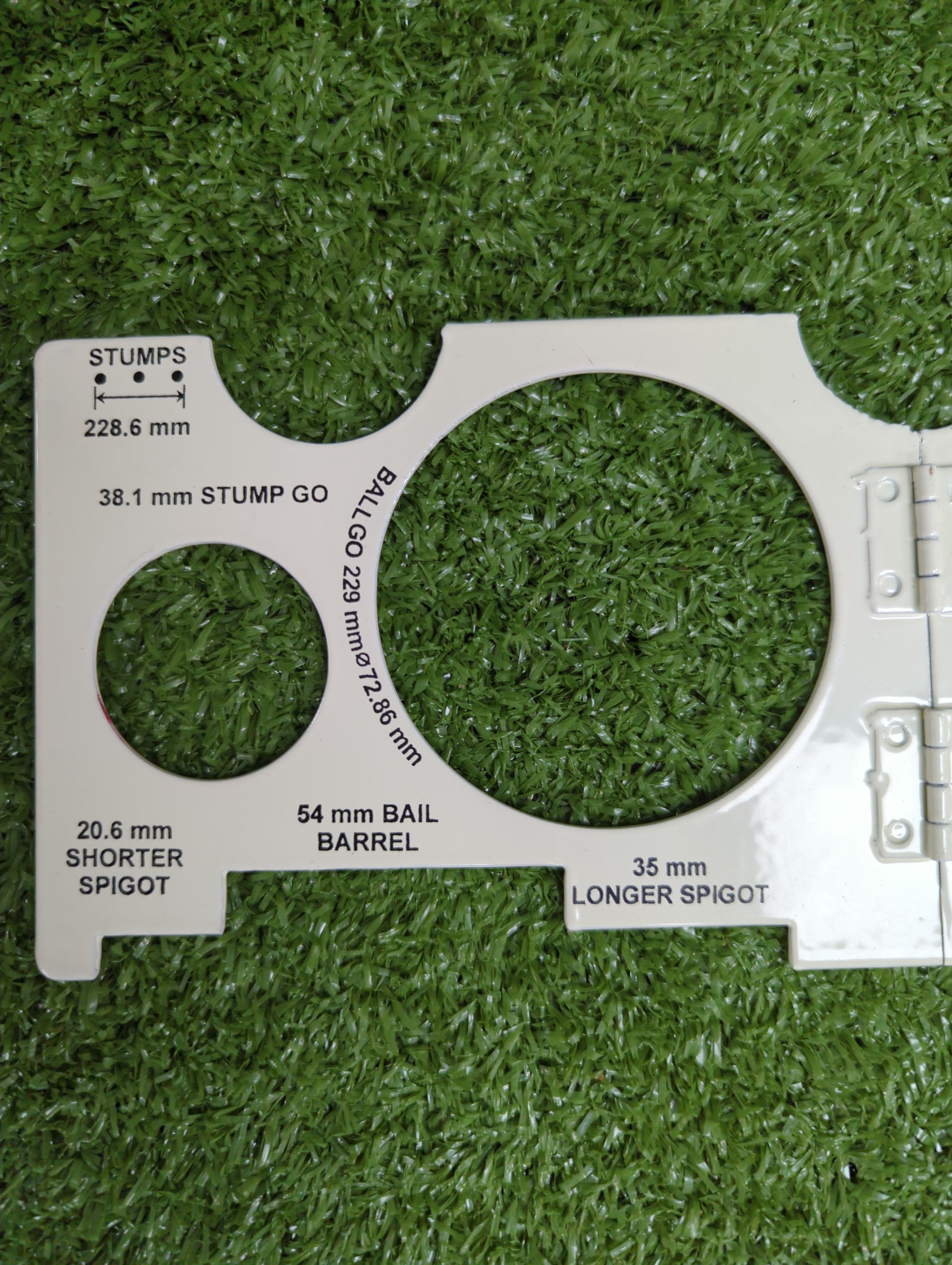 Raydn Umpire Ball Gauge