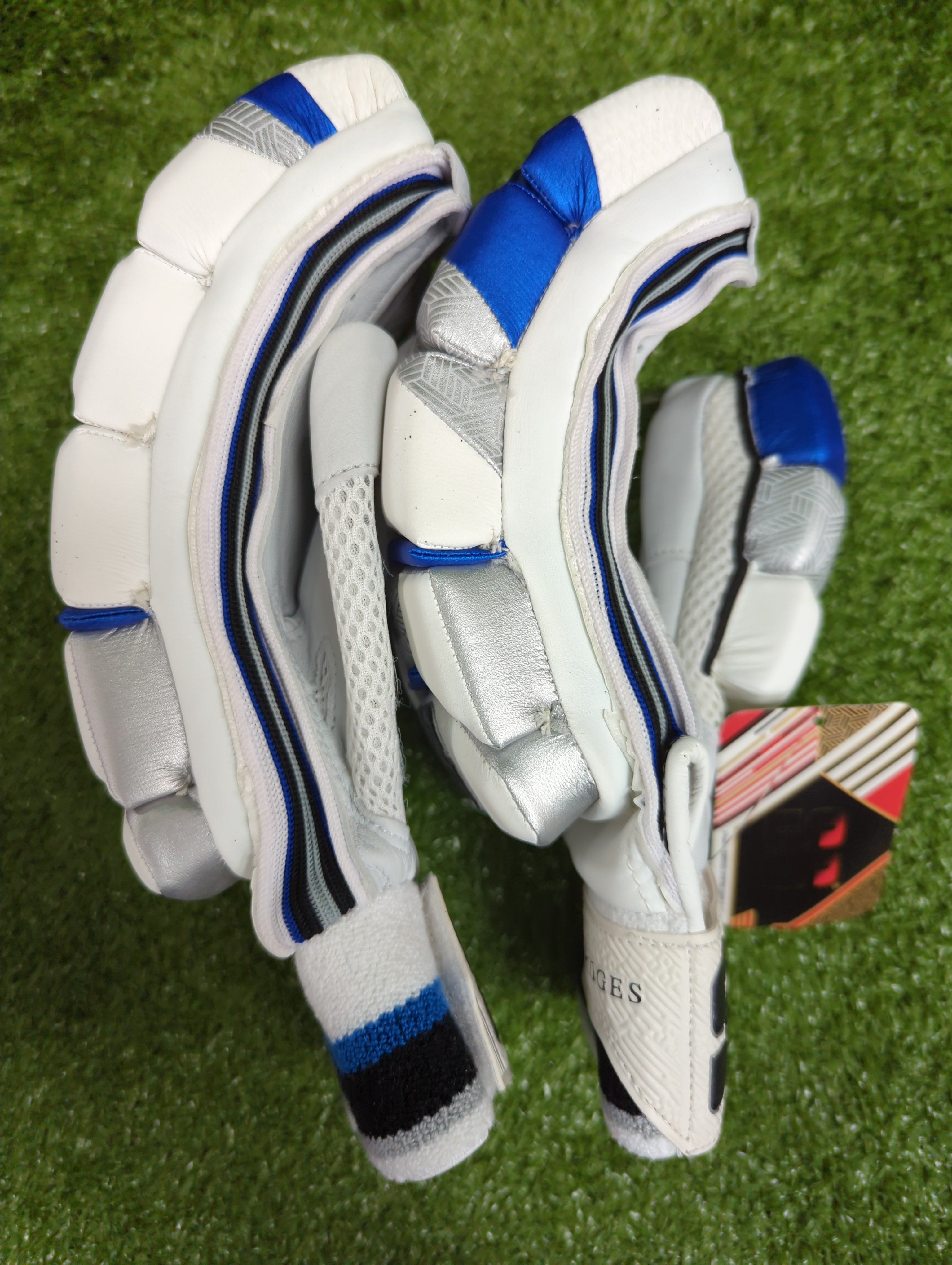 SS Hitech Adult Cricket Batting Gloves