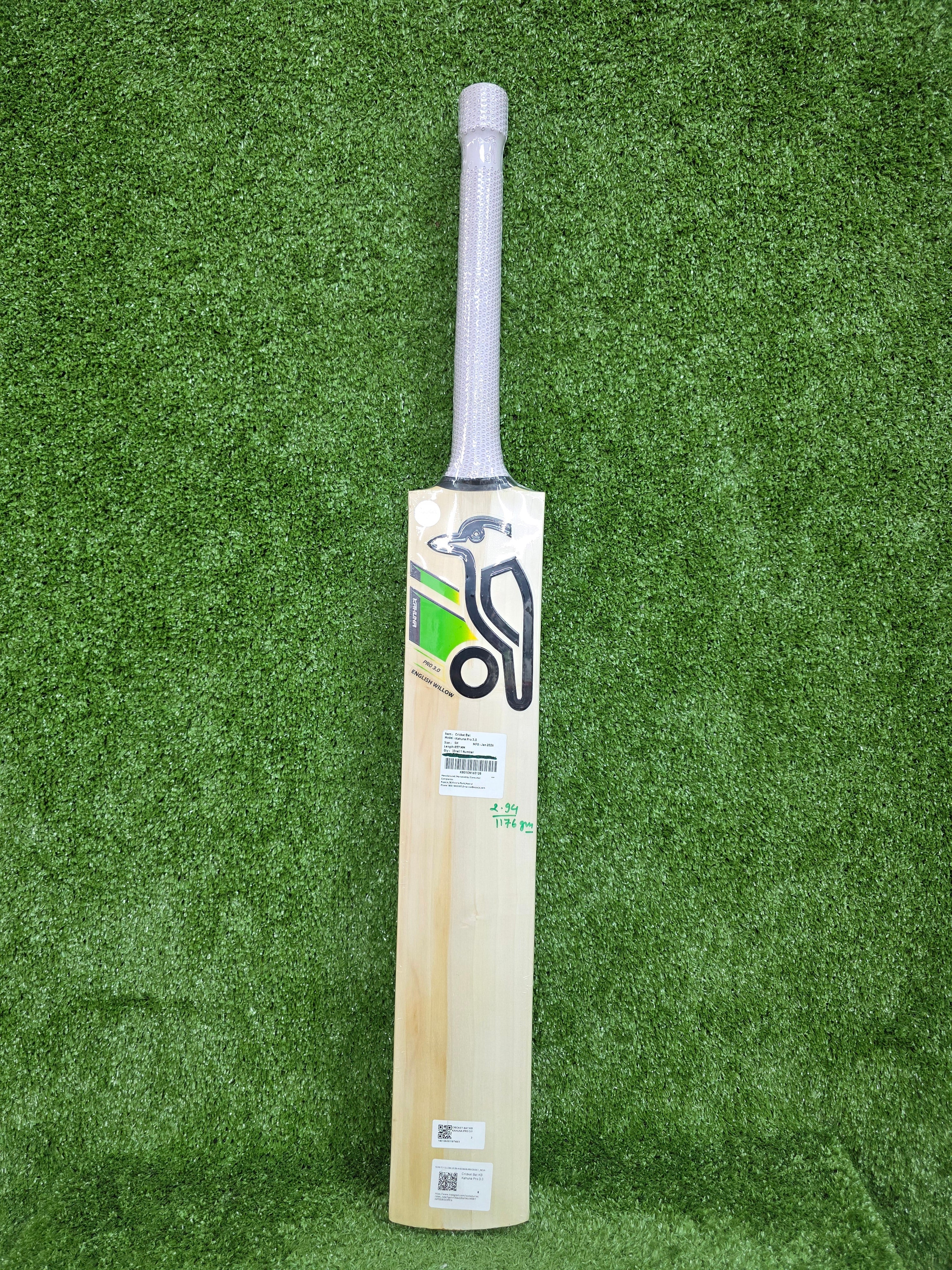 Kookaburra Kahuna Pro 3.0 Grade 3 English Willow Cricket Bat - Short Handle