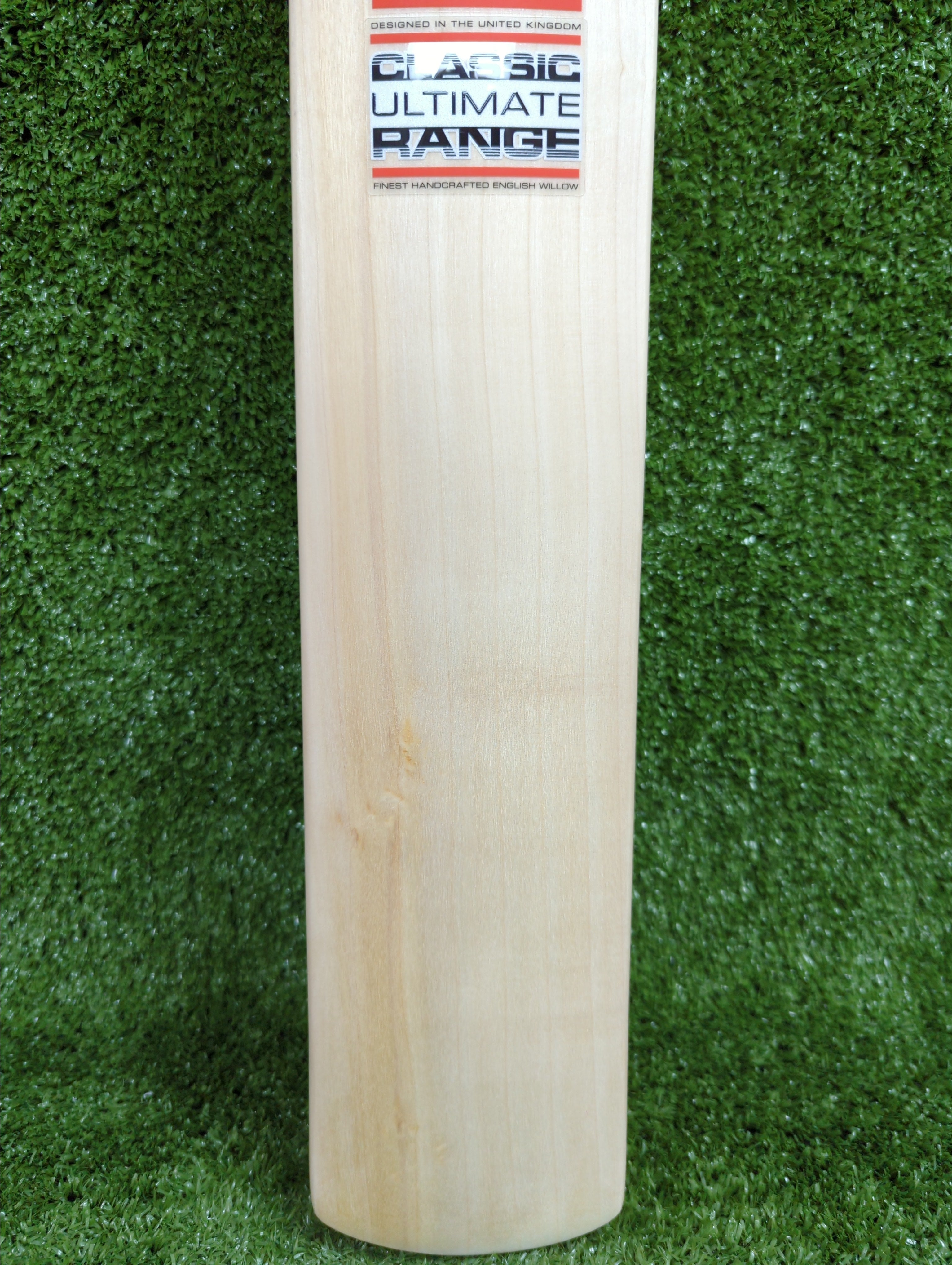 Gray-Nicolls Classic Ultimate Range Junior / Youth English Willow Cricket Bat