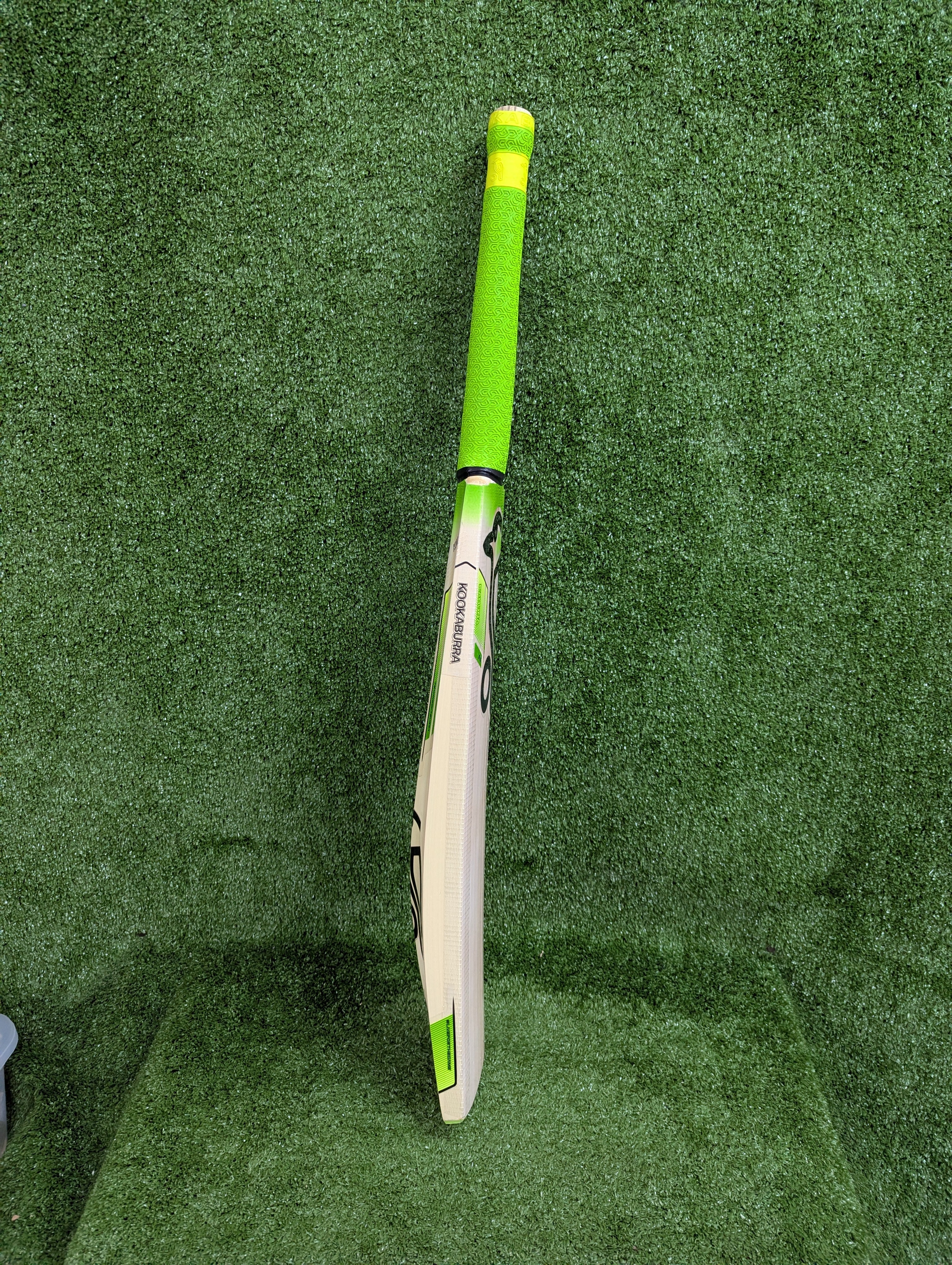 Kookaburra Kahuna 6.5 English Willow Cricket Bat