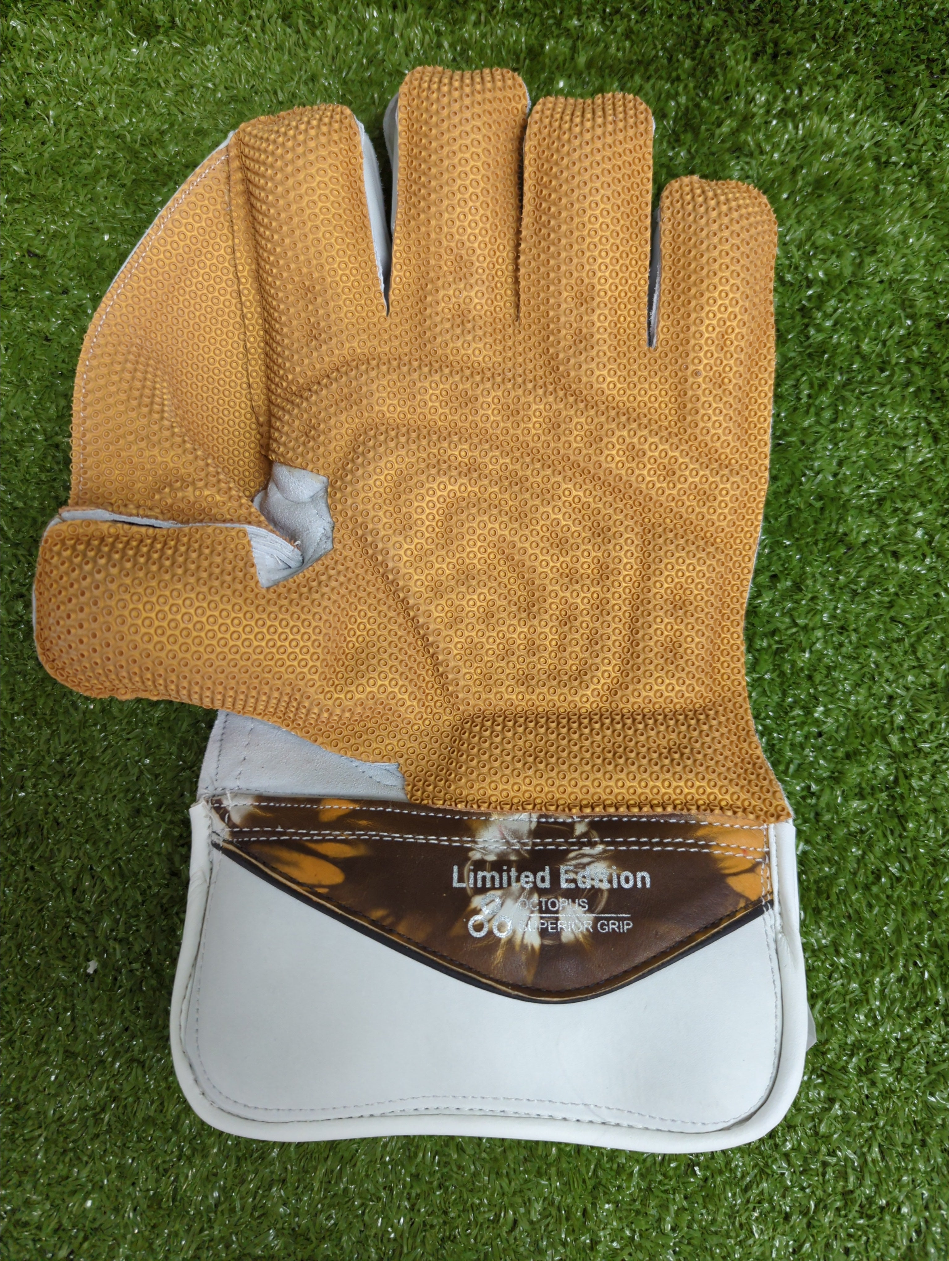 SS Limited Edition Adult Wicket Keeping Gloves