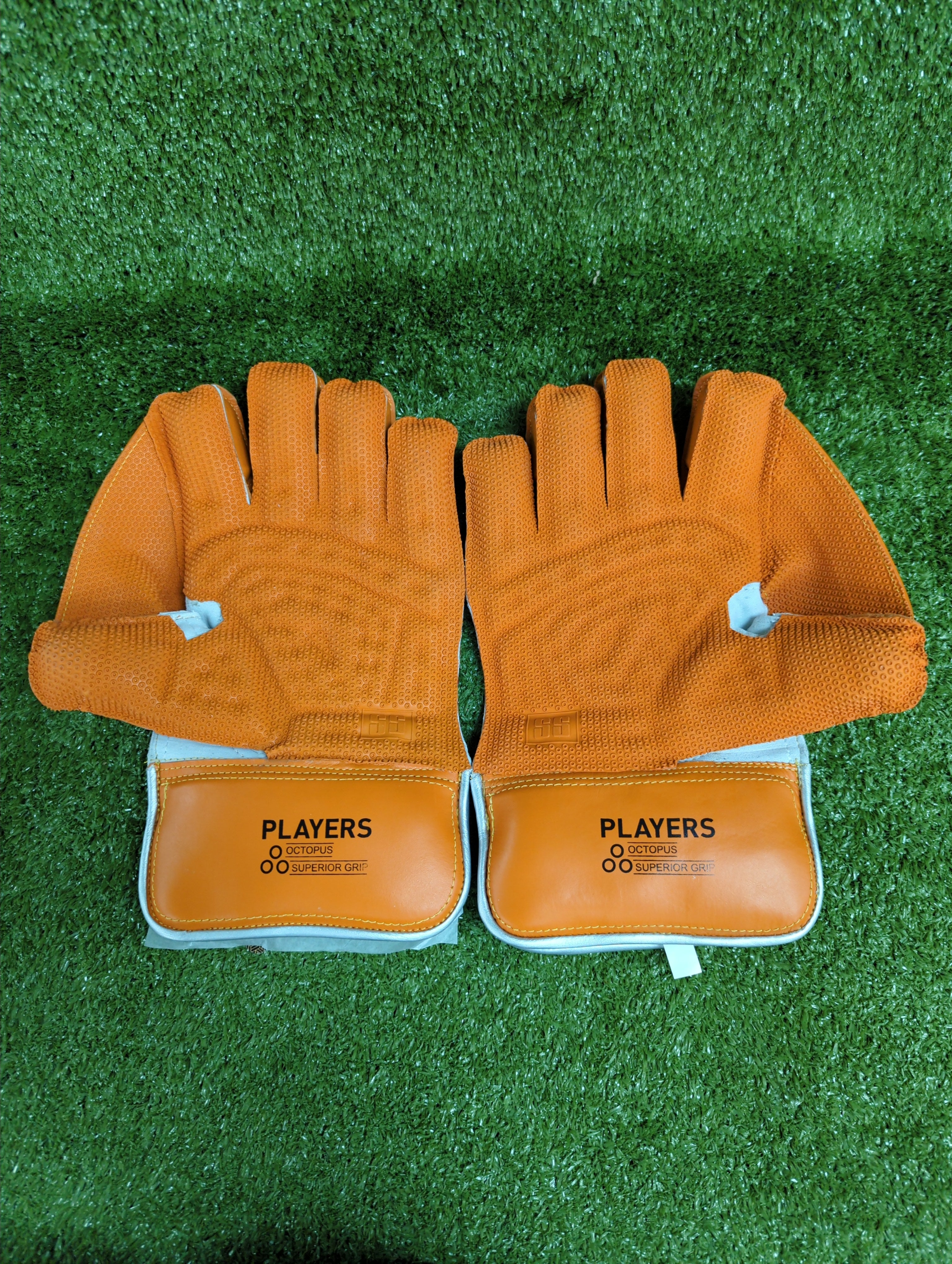 SS MSD (Mahendra Singh Dhoni)Players Cricket Wicket Keeping Gloves (Orange)