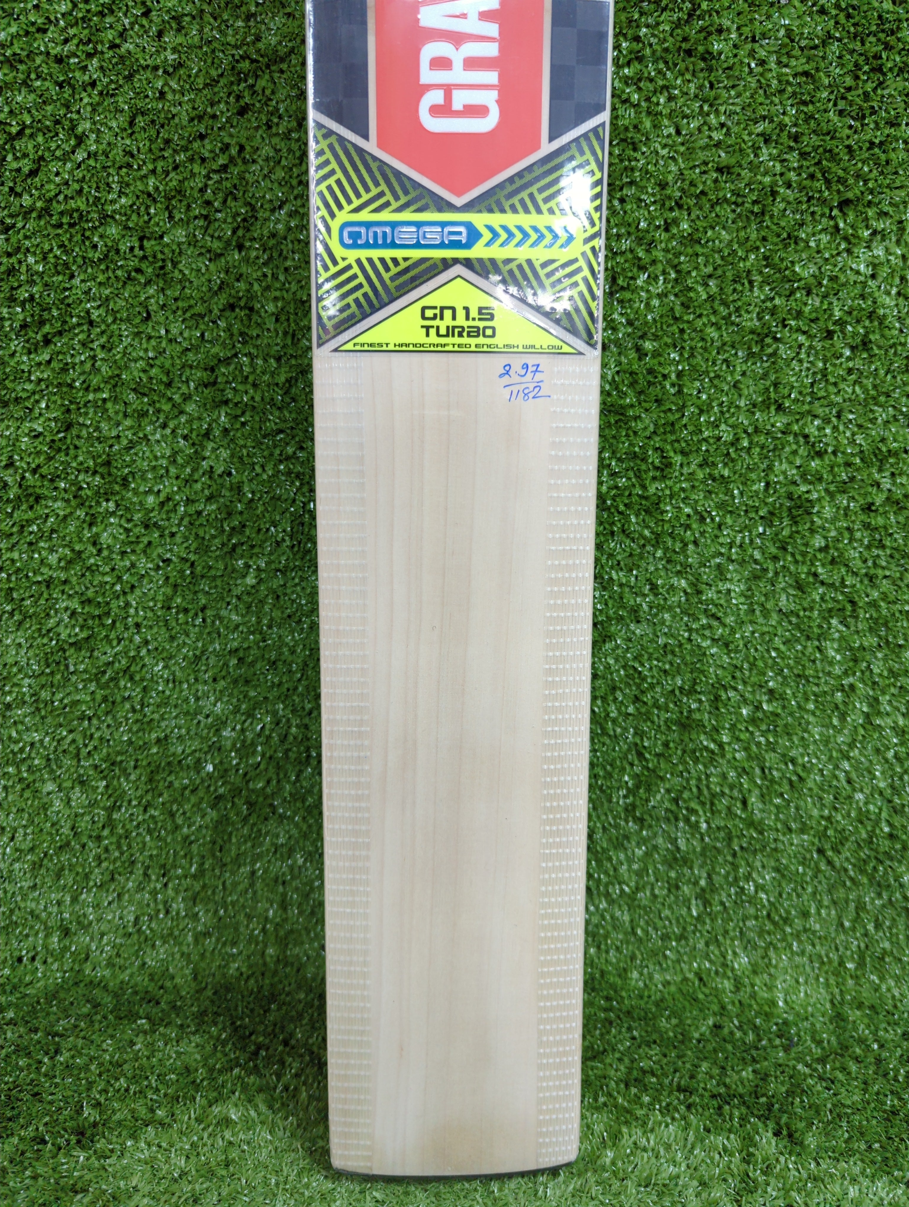 Gray-Nicolls 1.5 Omega Turbo English Willow Cricket Bat