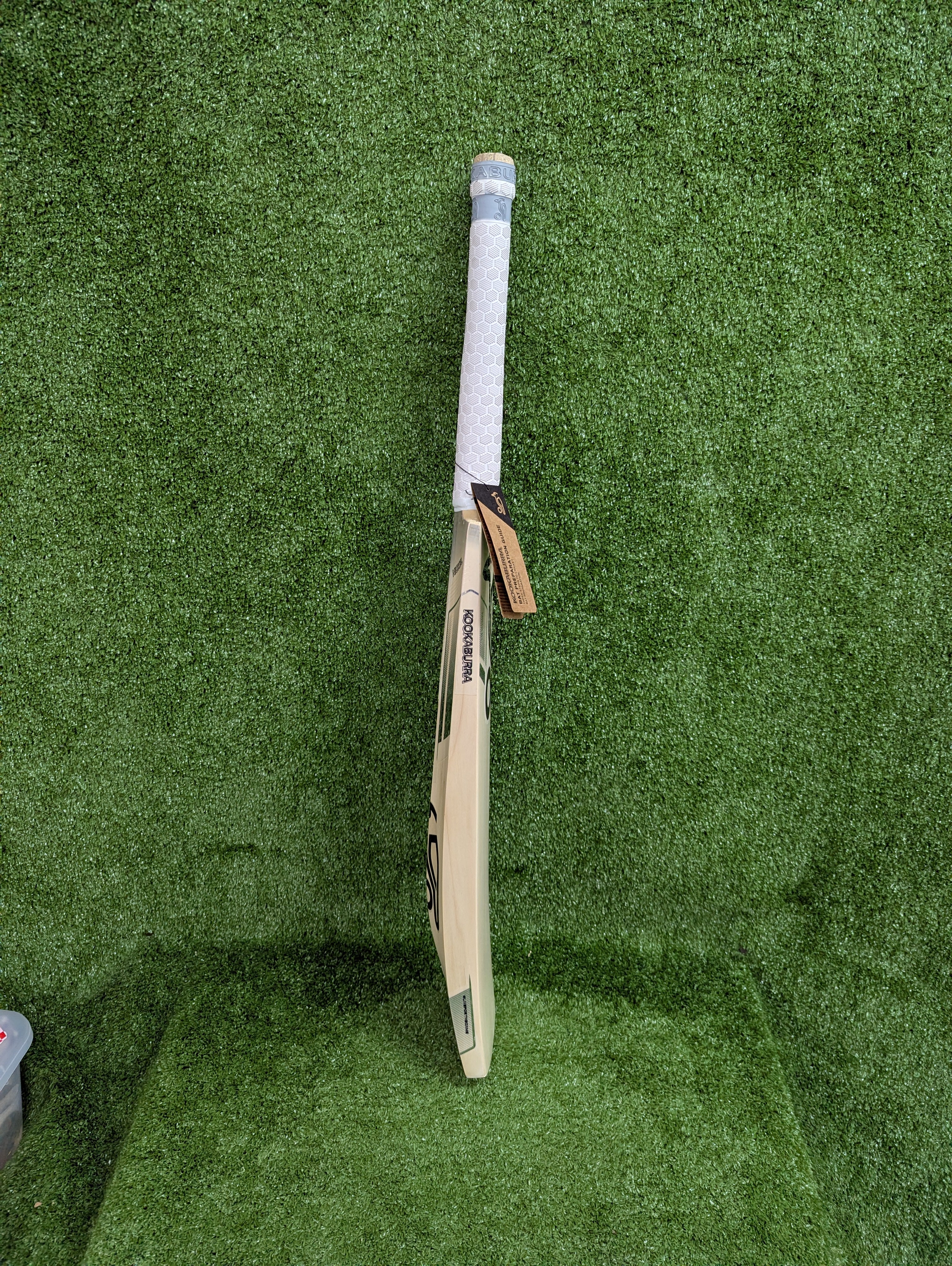 Kookaburra Nickle 6.3 English Willow Cricket Bat