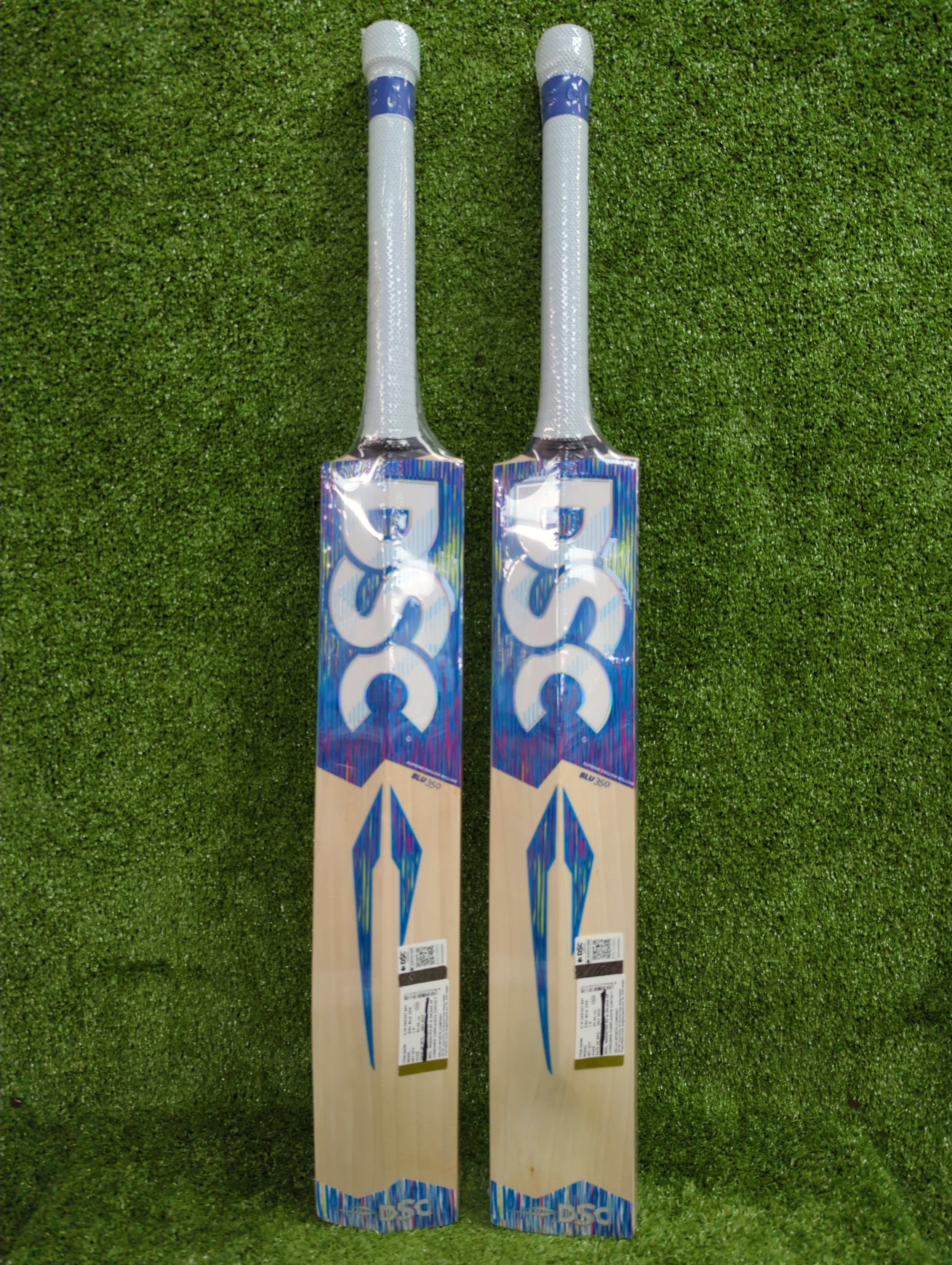 DSC Blu 350 Adult English Willow Cricket Bat