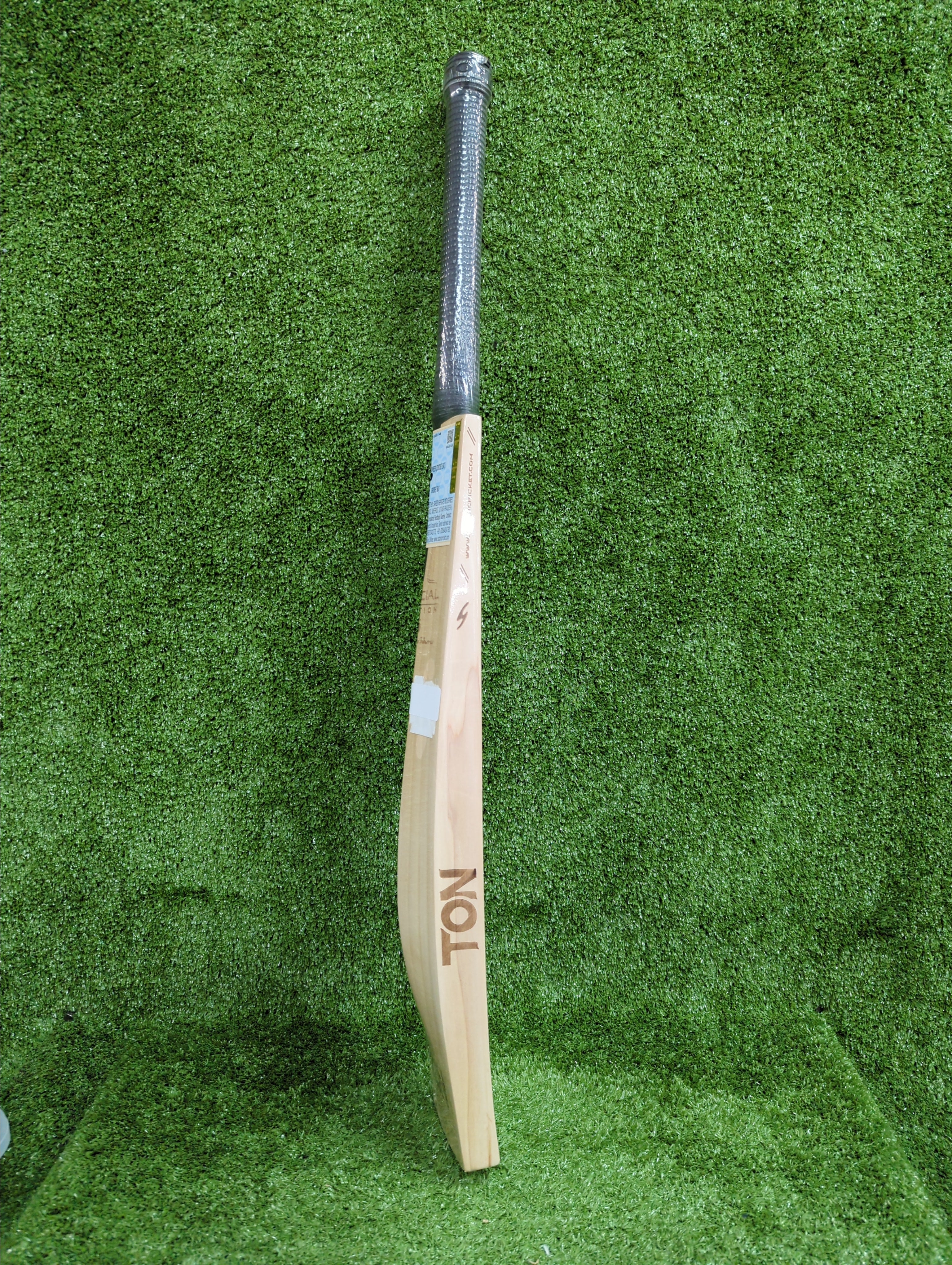 SS Ton Special Edition English Willow Cricket Bat