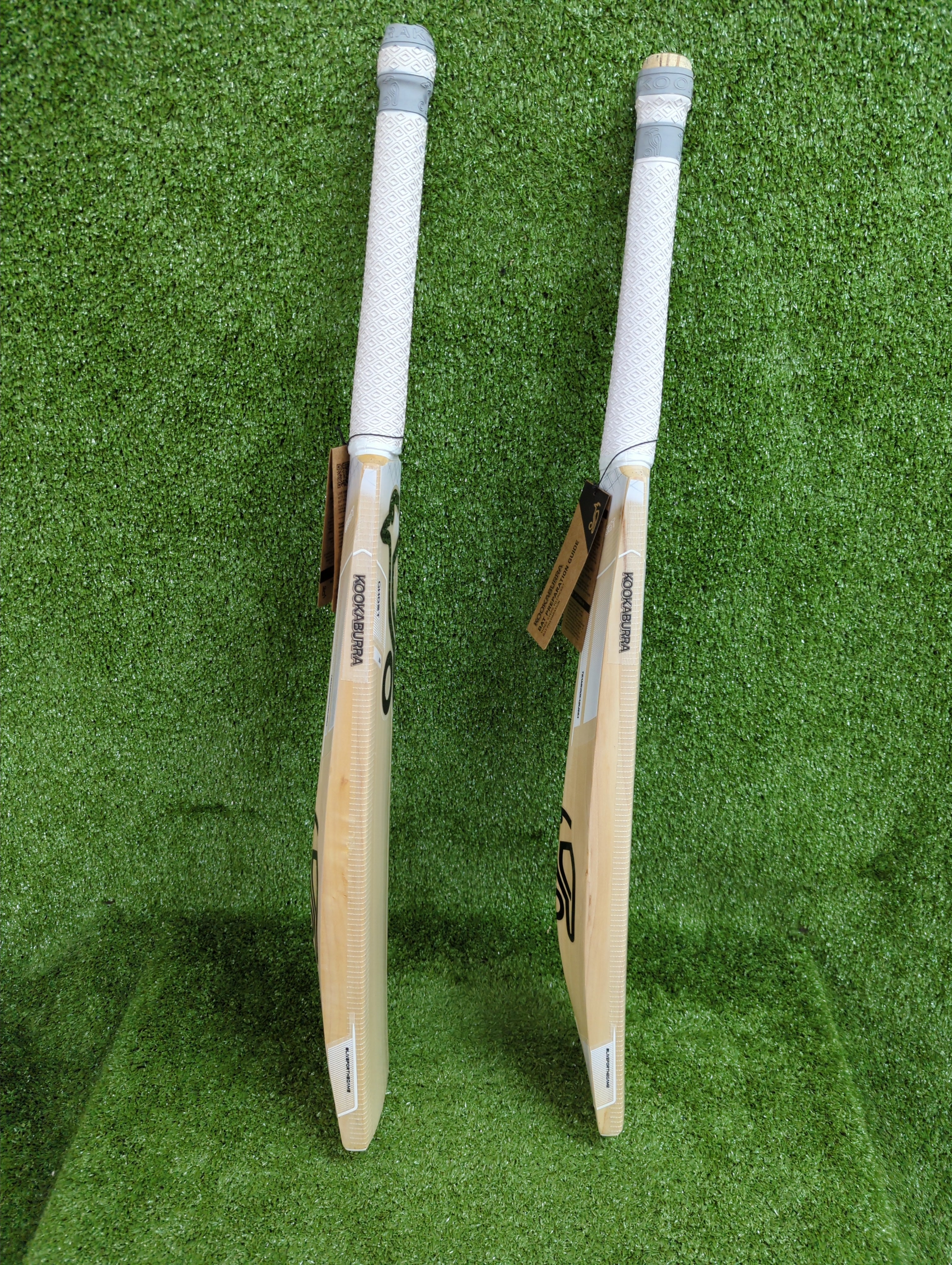 Kookaburra Ghost 3.1 Junior / Youth English Willow Cricket Bat