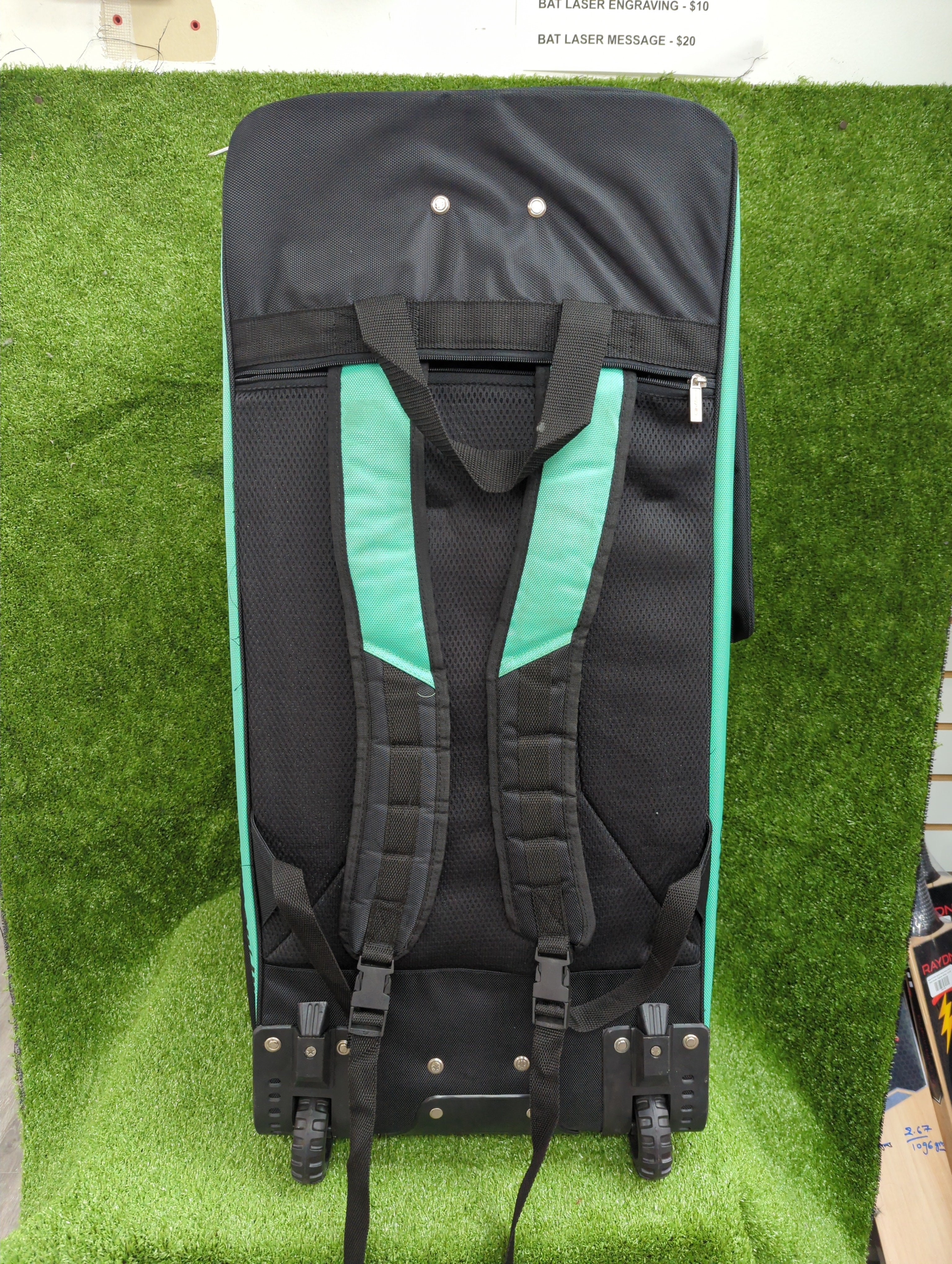 Gray-Nicolls Heritage Duffle Wheele Cricket Kit Bag GN