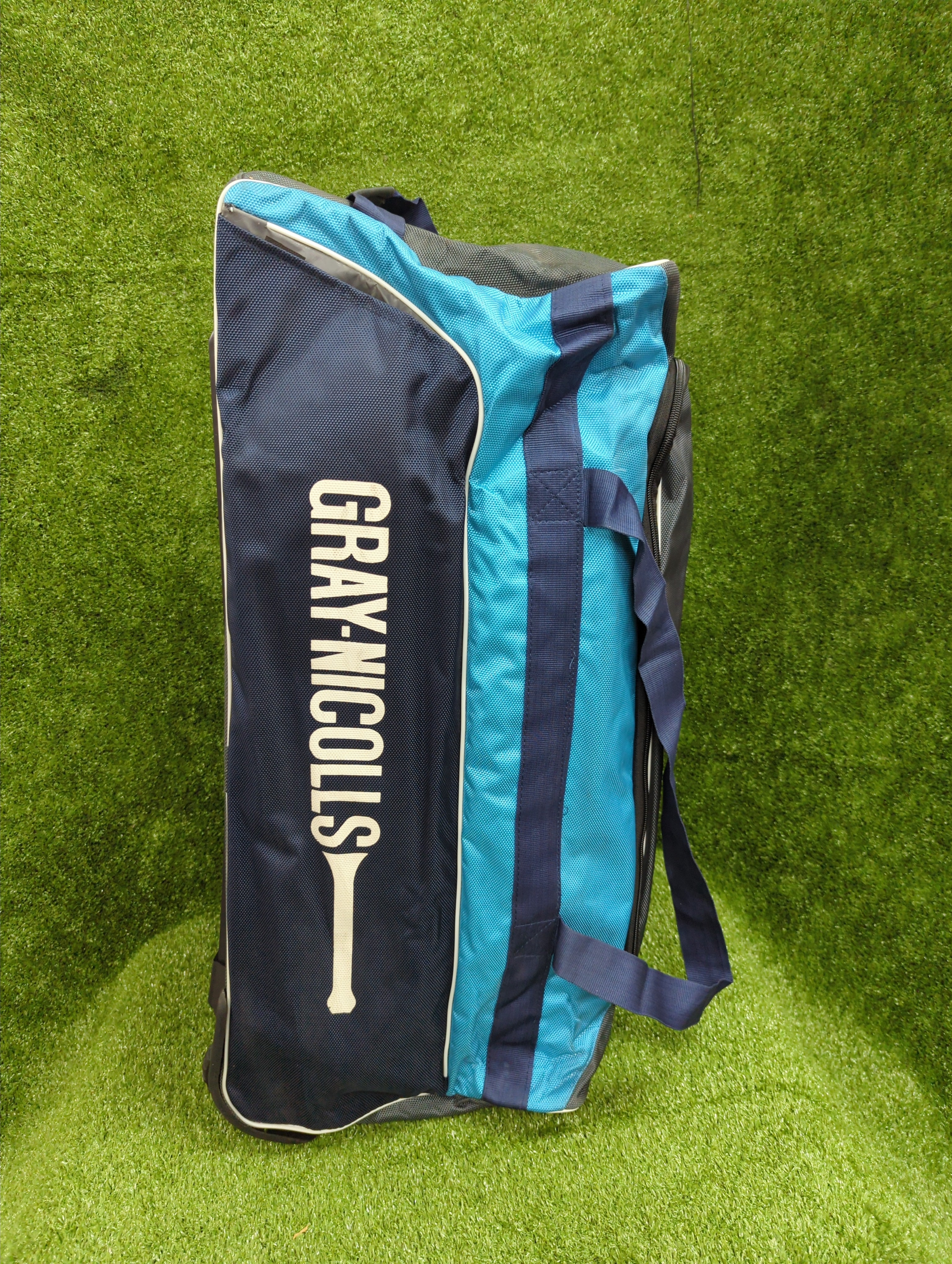 Gray-Nicolls 100 Wheelie Cricket Kit Bag GN