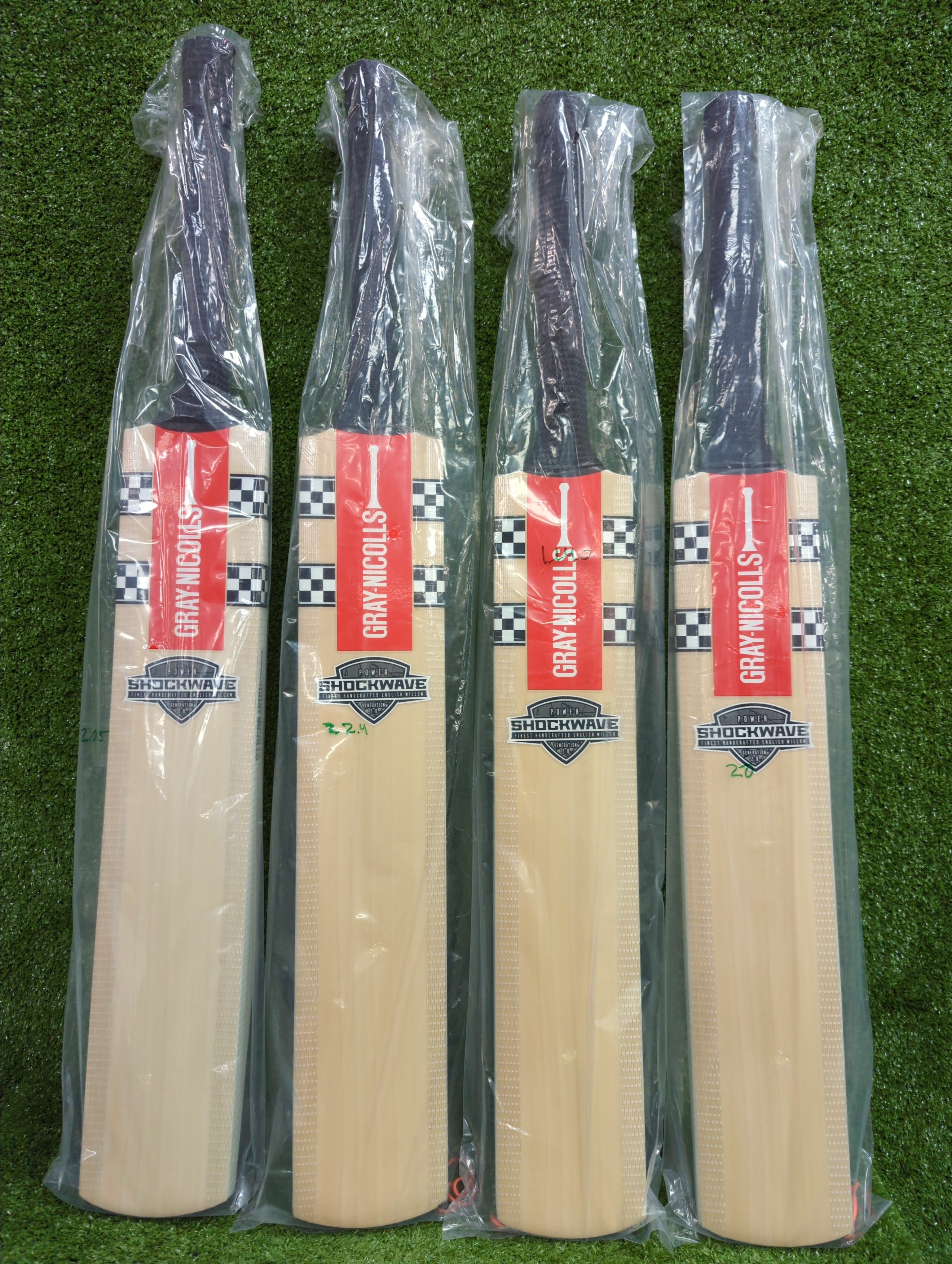 Gray-Nicolls Shockwave 2.0 Power Junior / Youth English Willow Cricket Bat