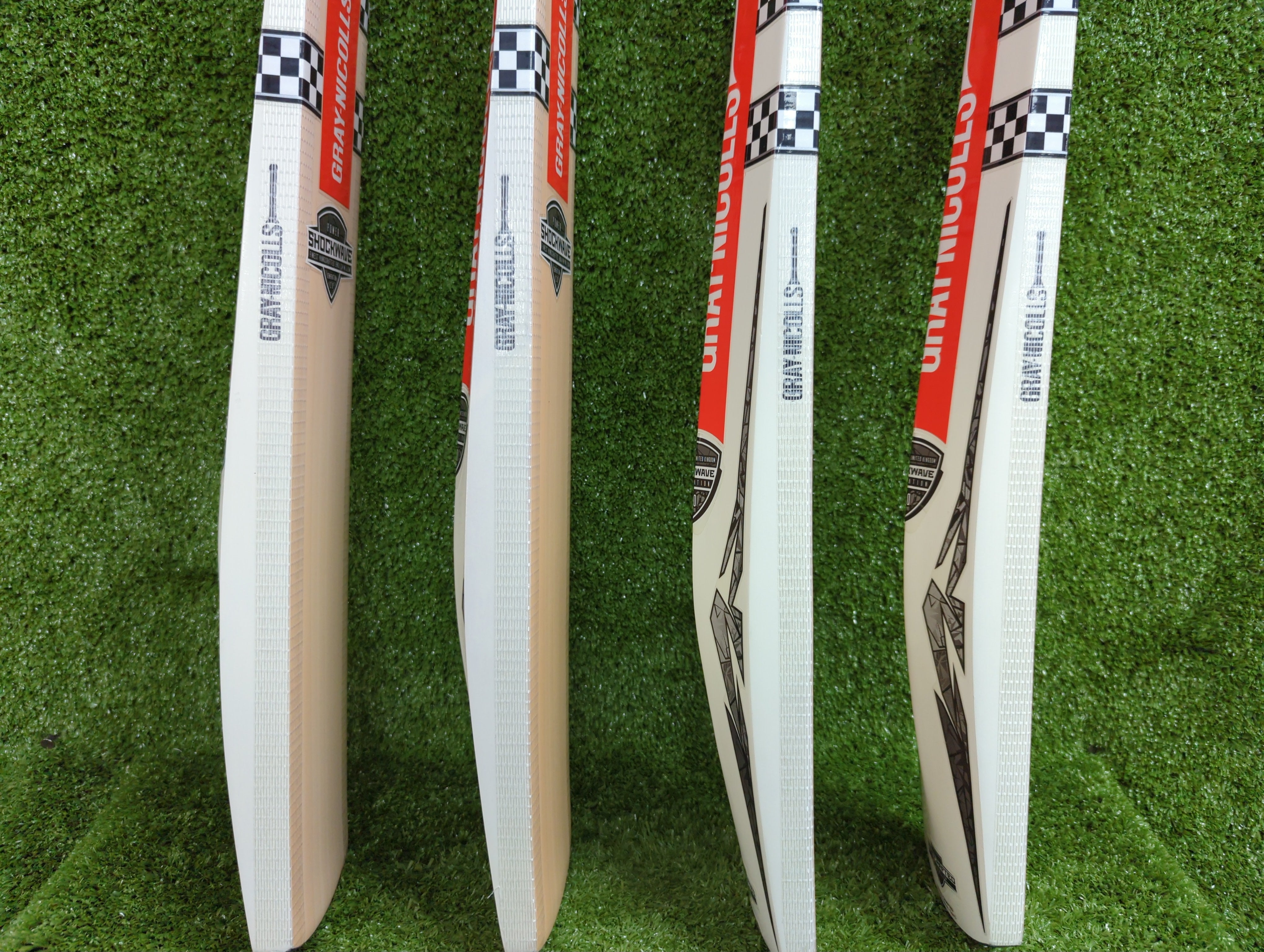 Gray-Nicolls Shockwave 2.0 Power Junior / Youth English Willow Cricket Bat