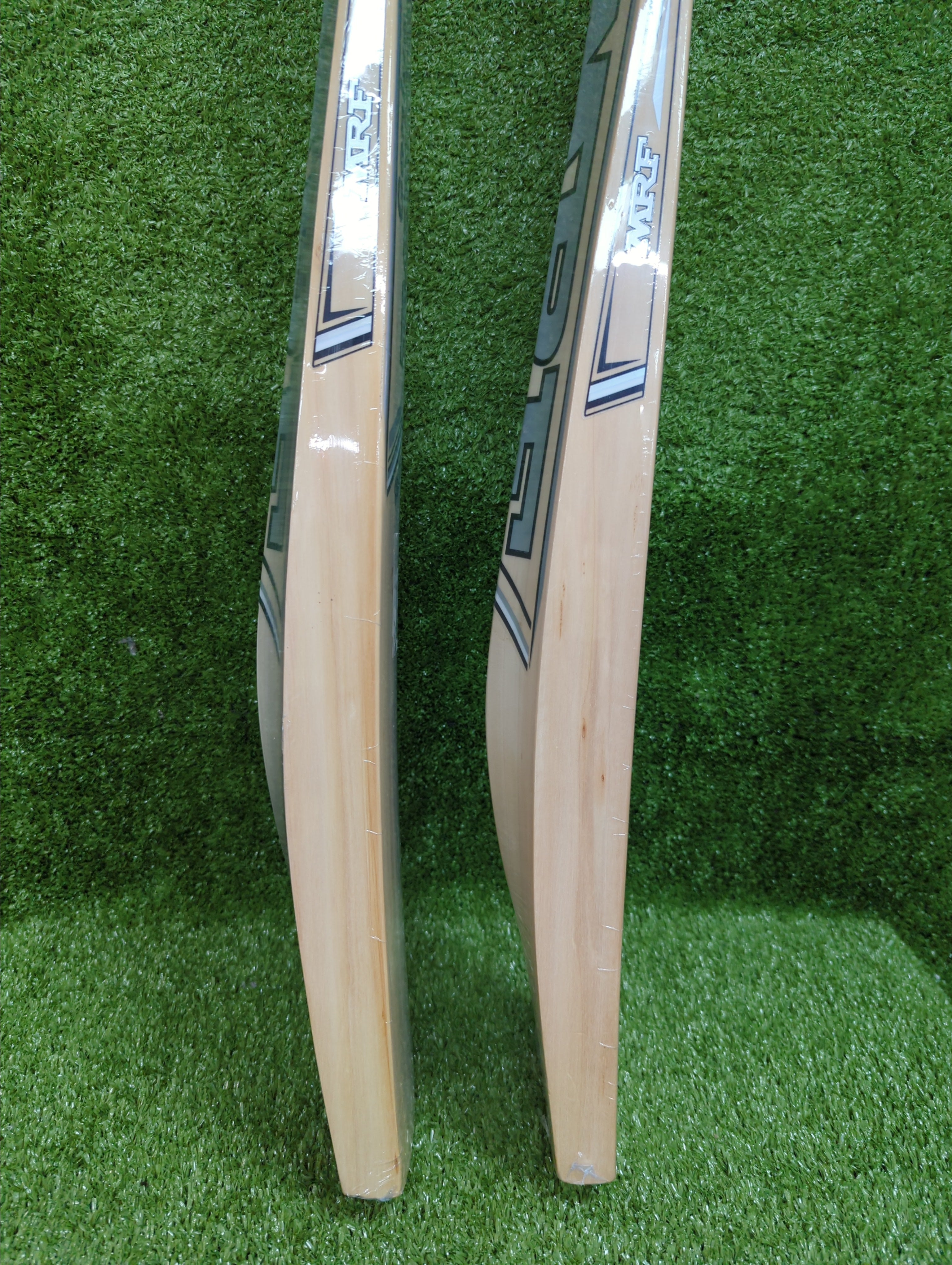 MRF Genius Silver Edition Cricket Bat | 25th Special Anniversary Model MRF