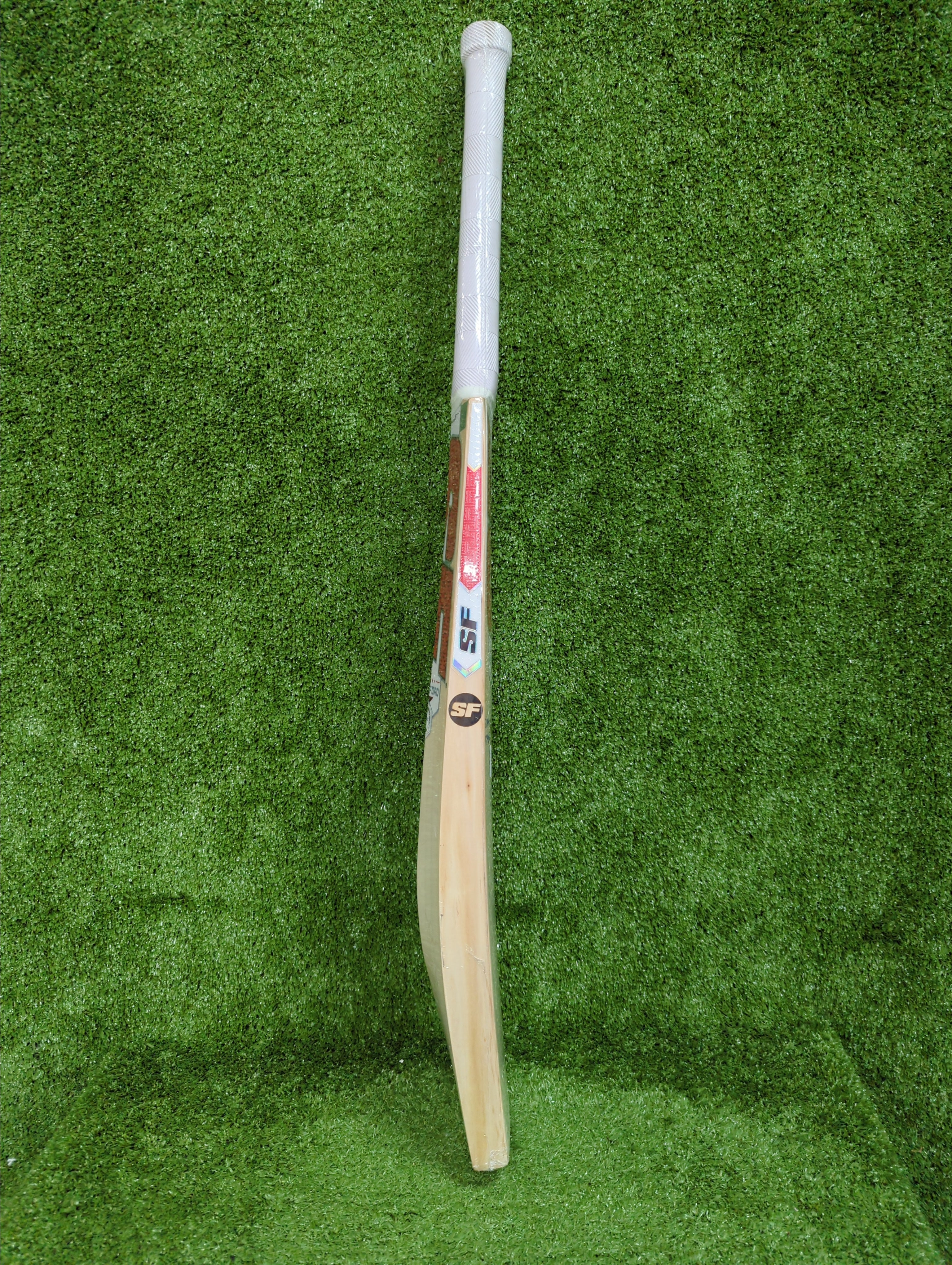 SF SS 27 English Willow Bat (Shashank Singh Players) by SF - close-up detail - TopCricketStore