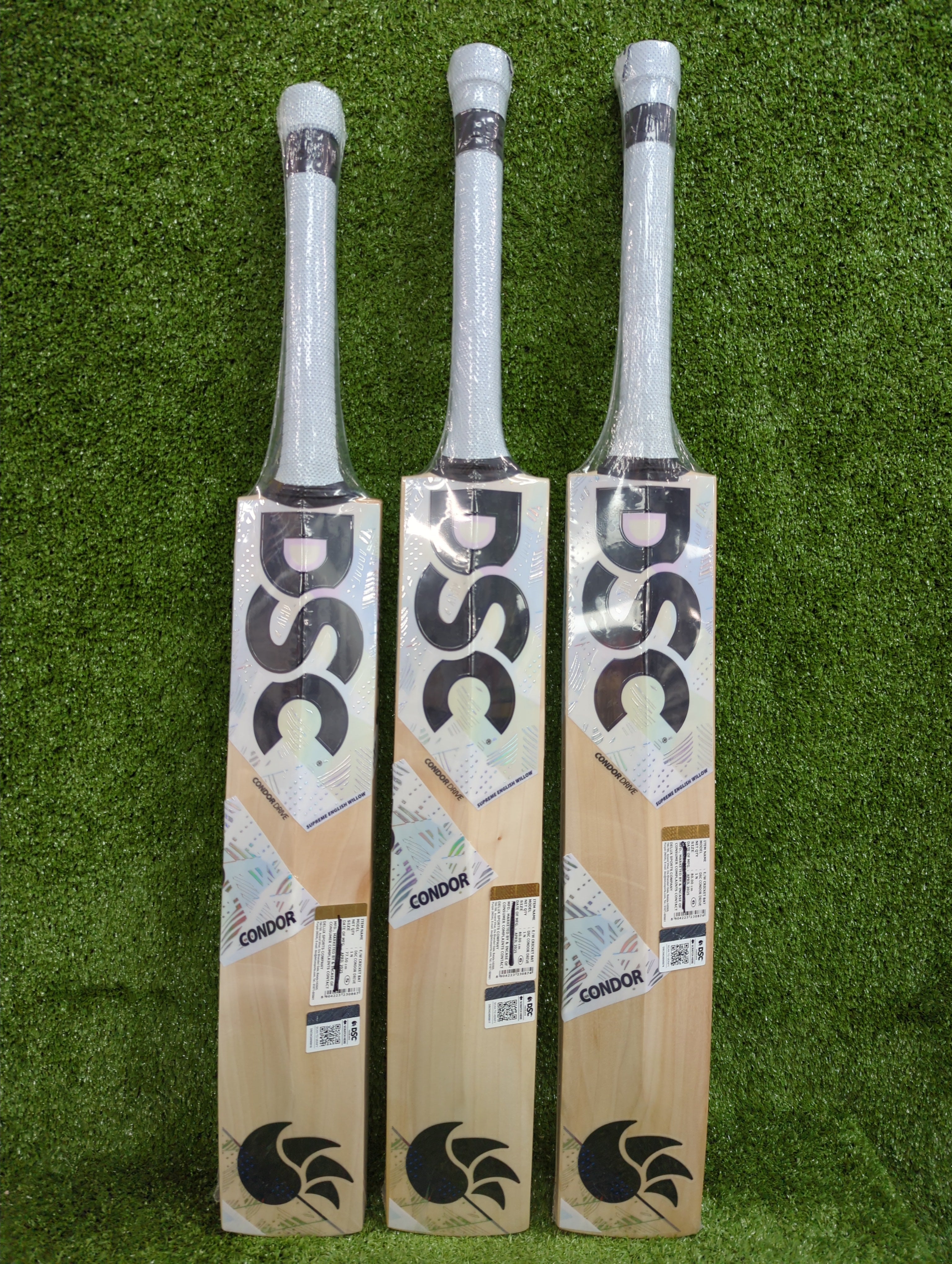 DSC Condor Drive Junior / Youth English Willow Cricket Bat