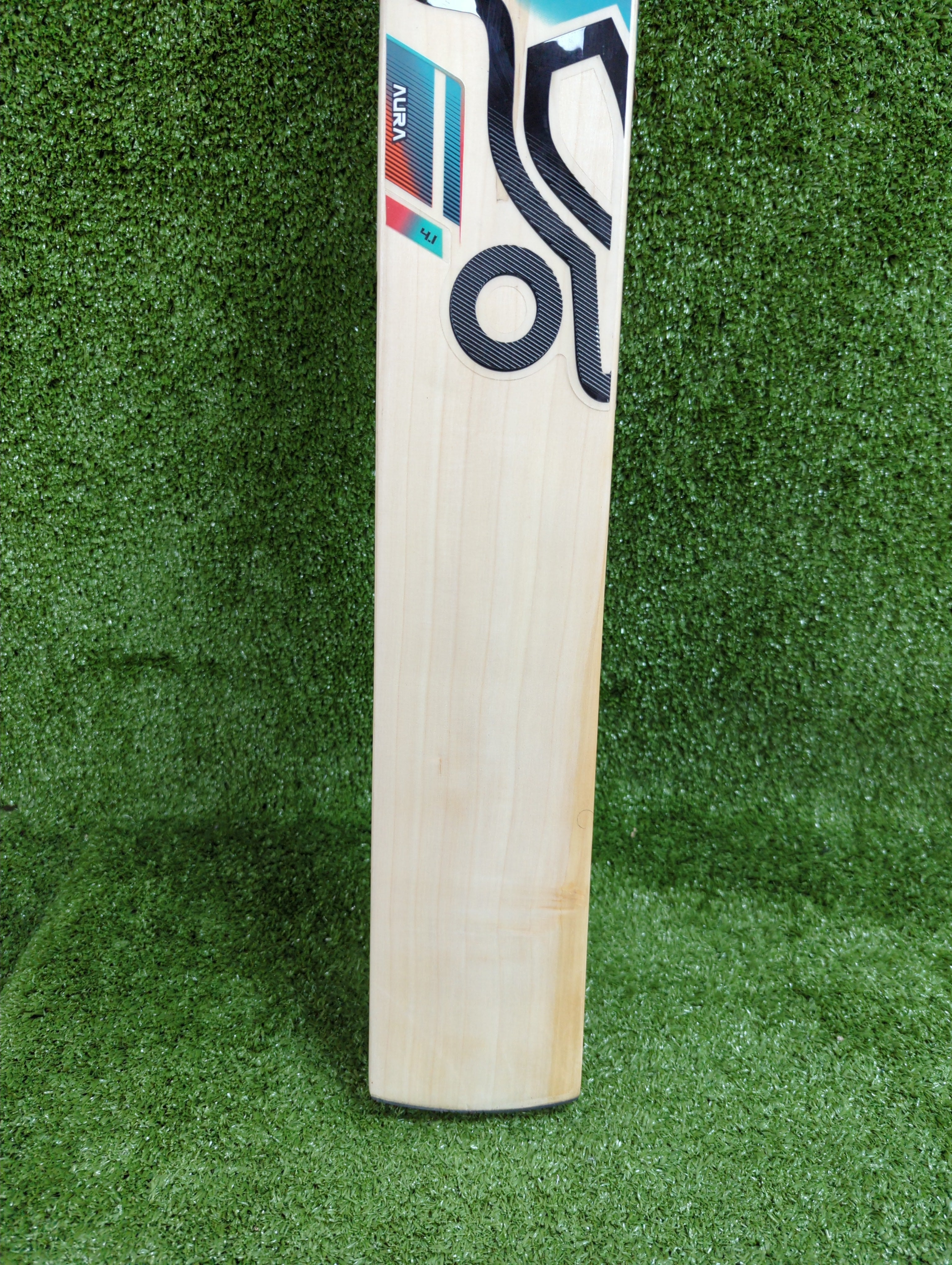 Kookaburra Aura 4.1 English Willow Cricket Bat