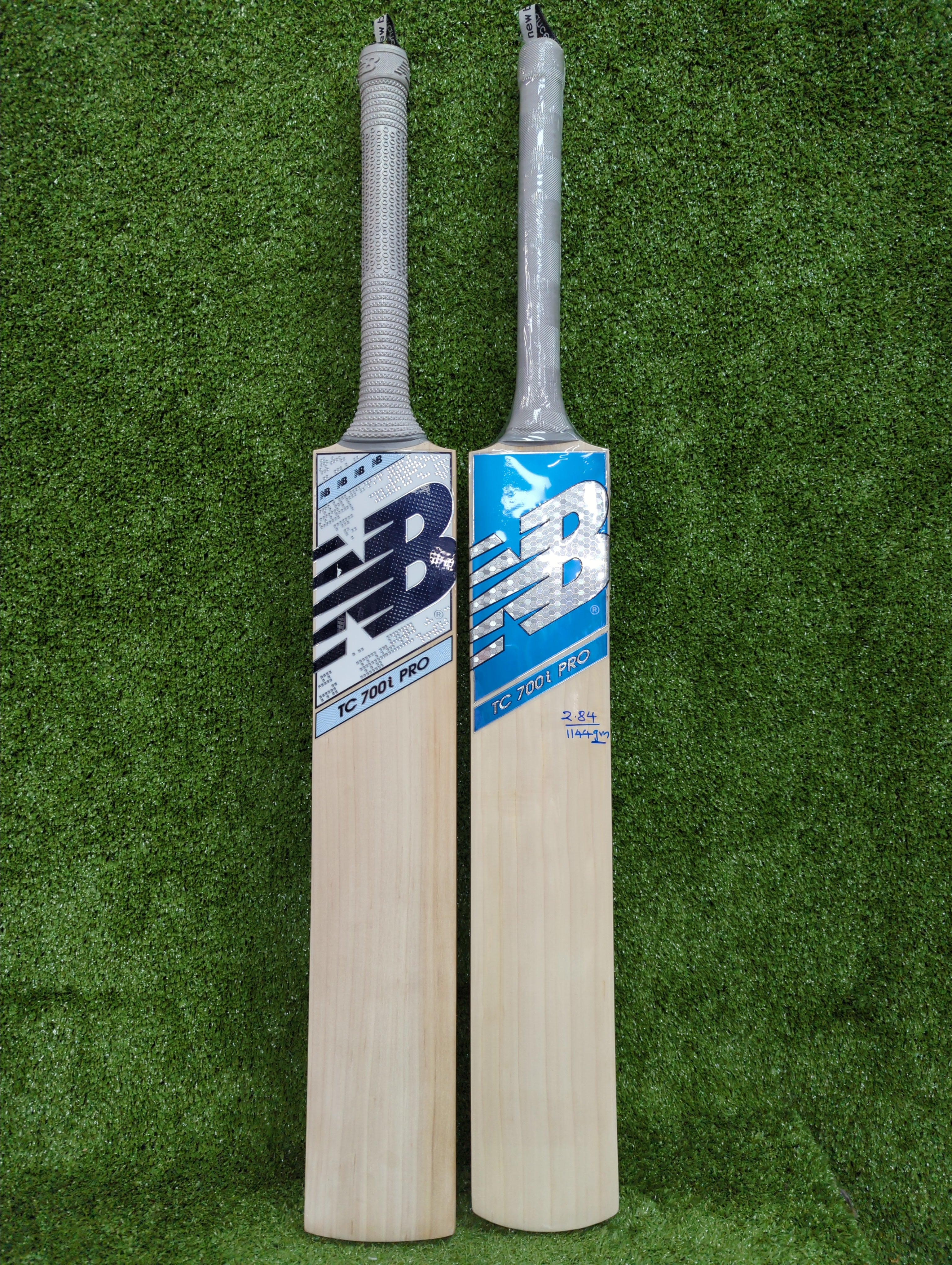 NB TC 700I Pro Adult English Willow Cricket Bat
