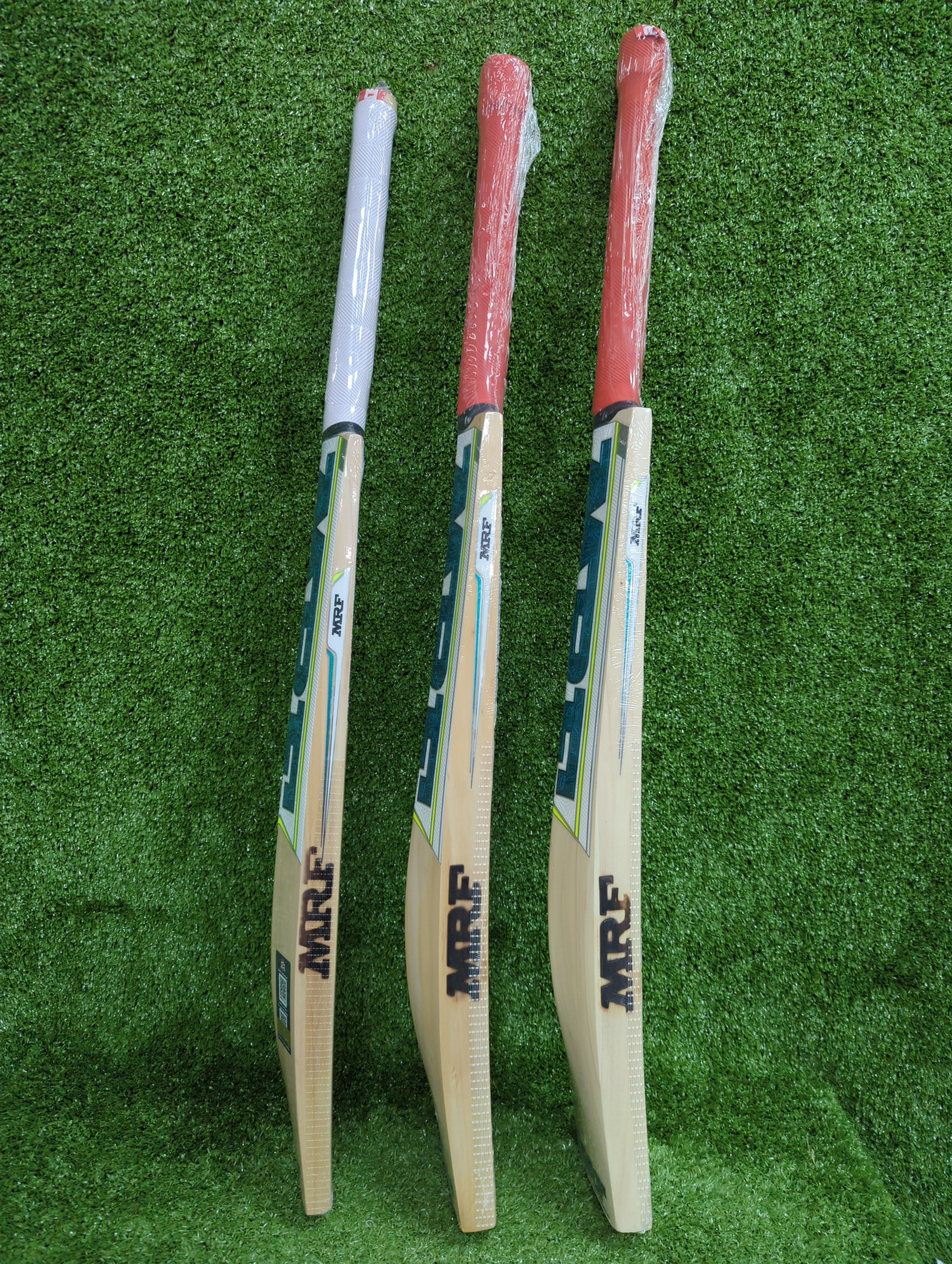 MRF Carnage GILL 77 Junior / Youth English Willow Cricket Bat