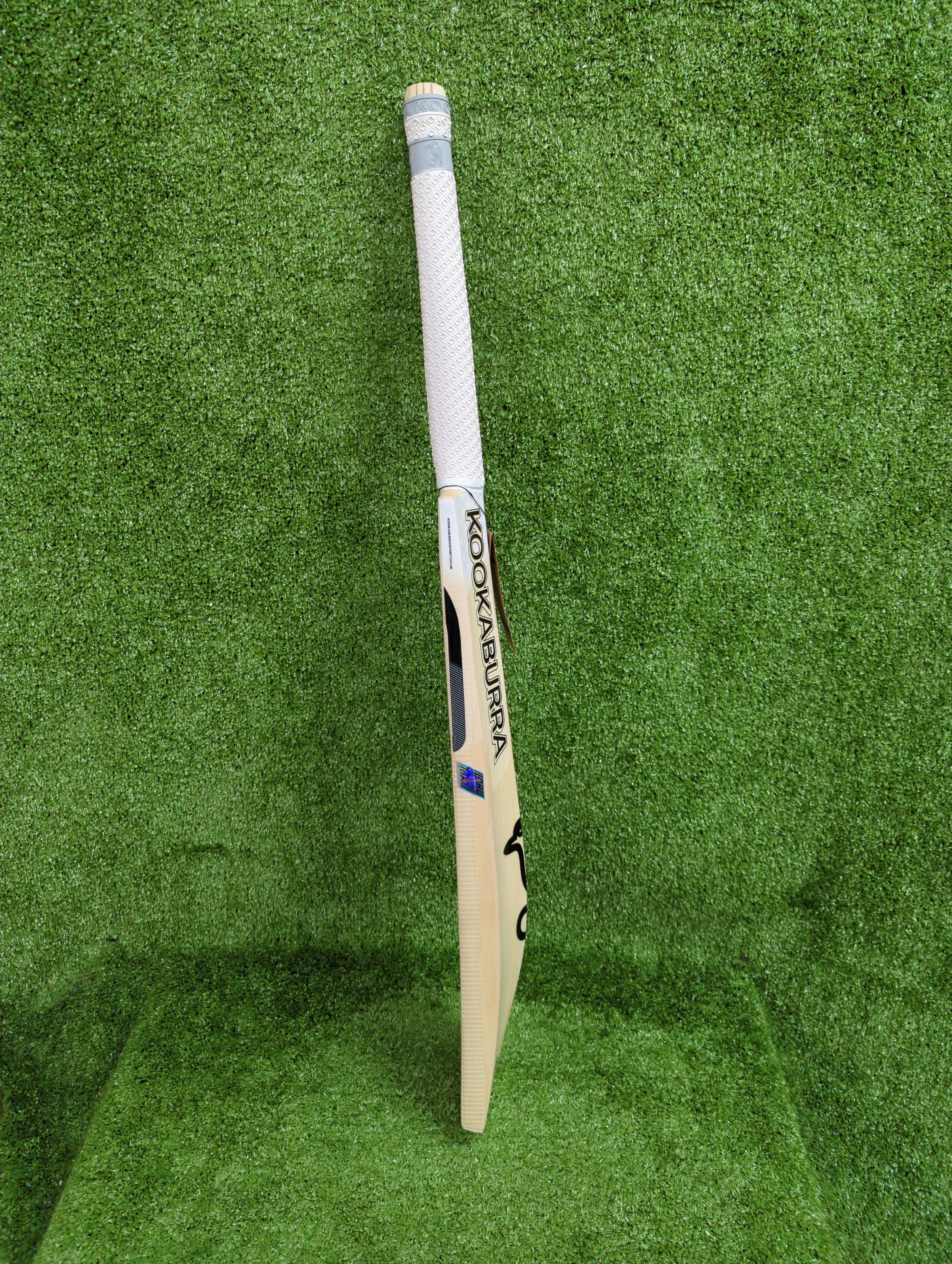 Kookaburra Ghost 6.4 English Willow Cricket Bat - Long Handle