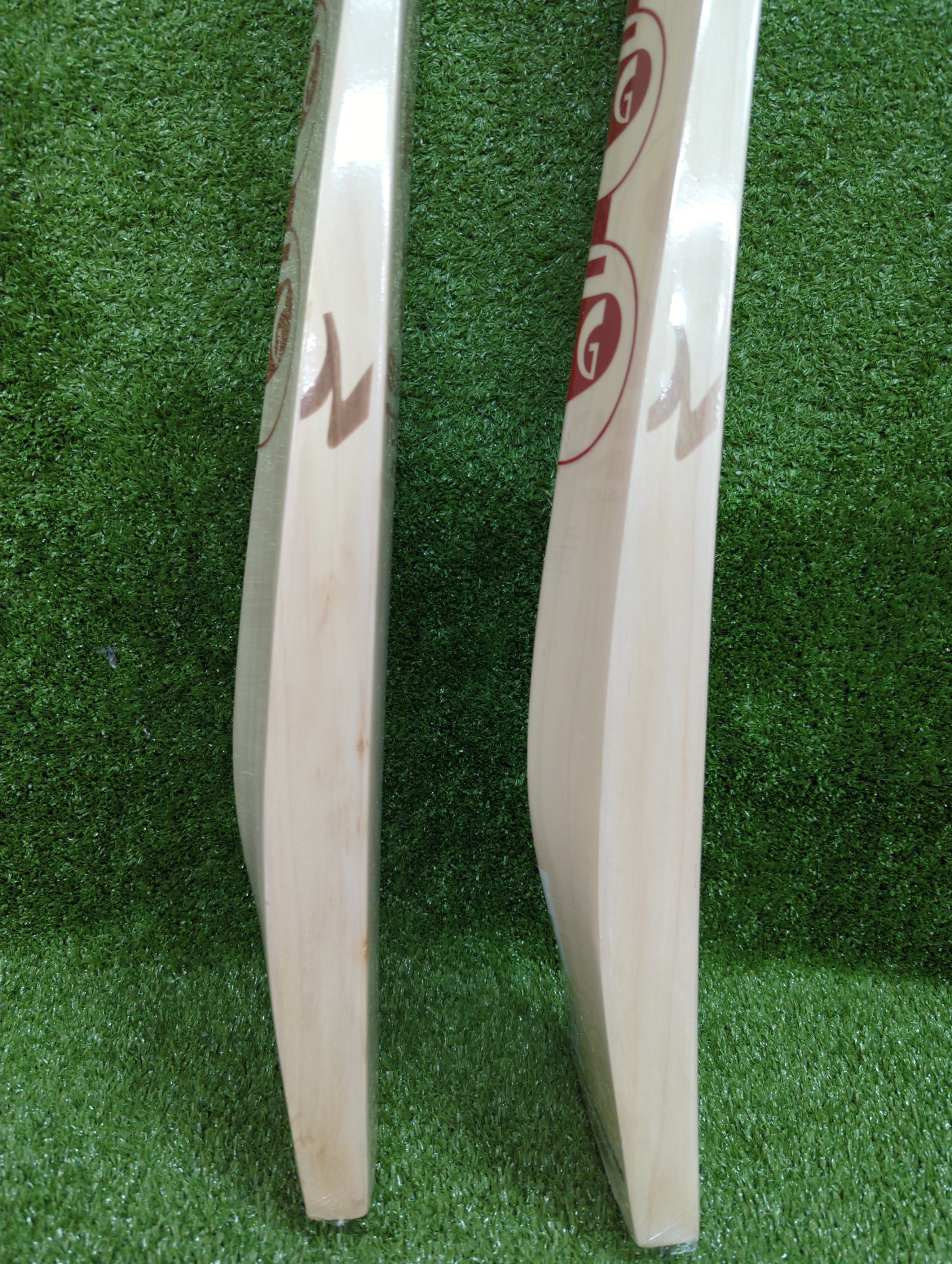 SG Sunny Tonny Arc 4.0 English Willow Cricket Bat SG