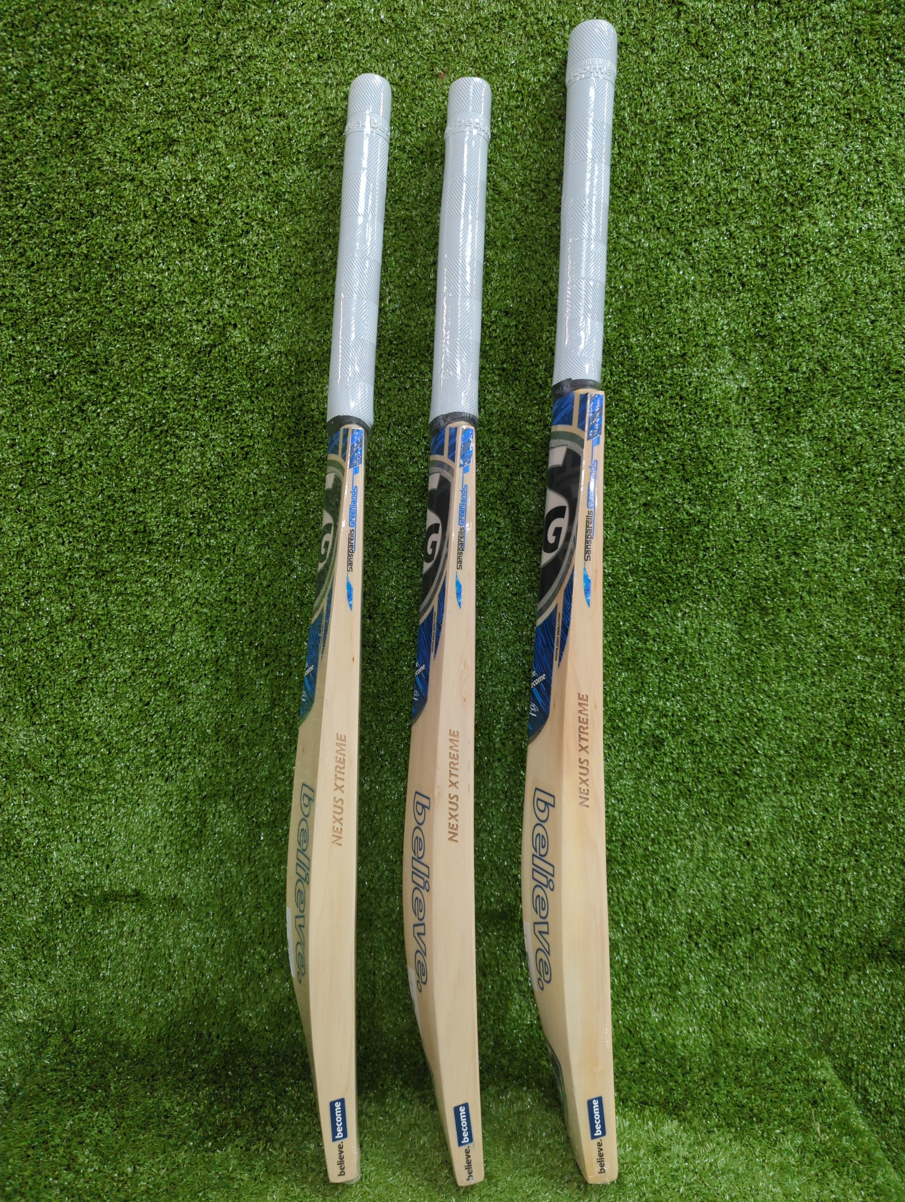 SG Nexus Xtreme Junior / Youth Cricket Bat
