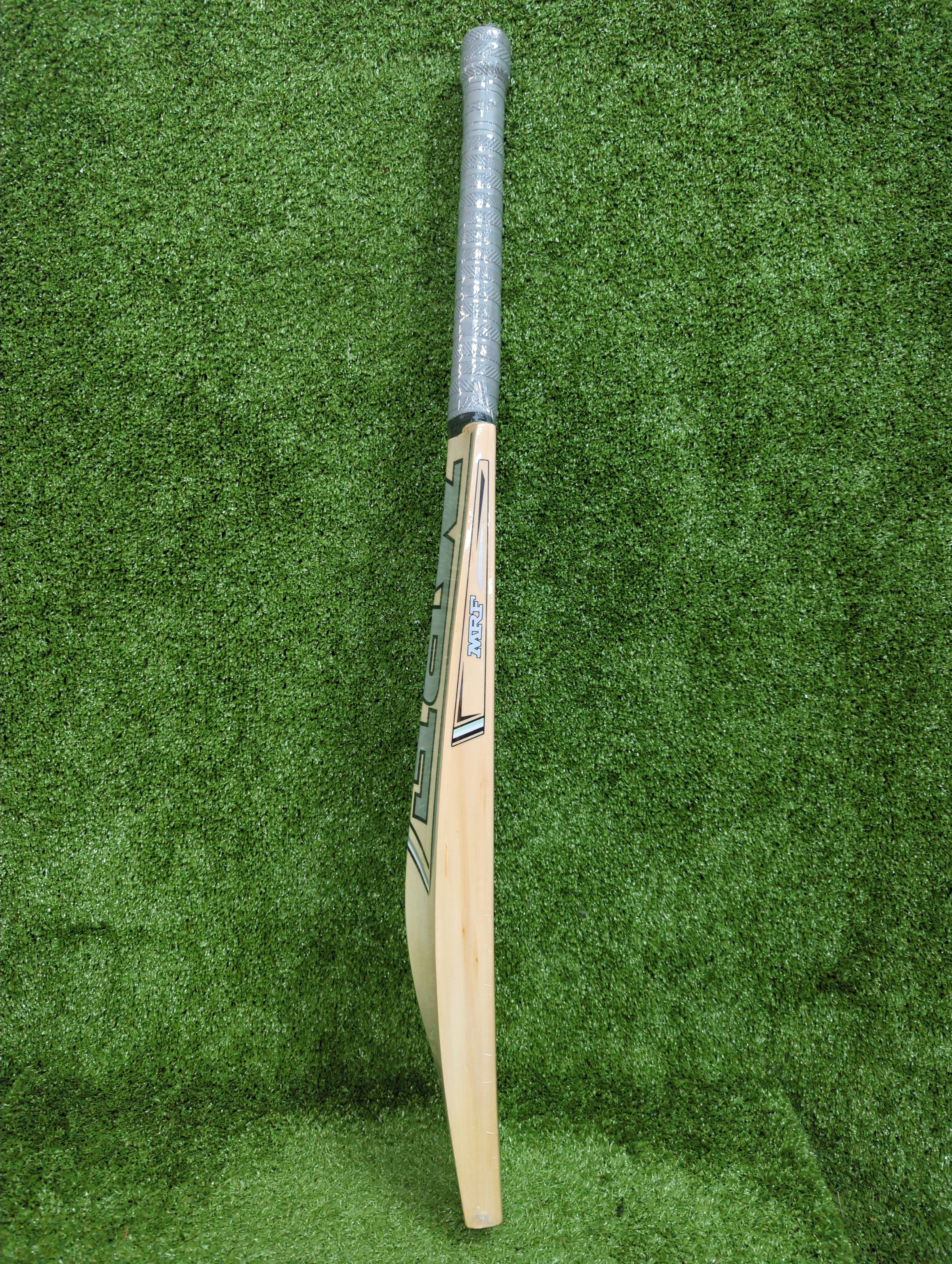 MRF Genius Silver Edition Cricket Bat | 25th Special Anniversary Model